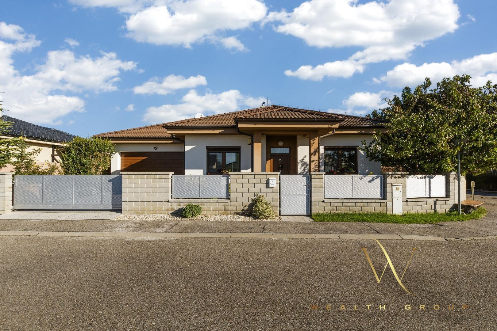 Senec, časť Malý Biel – na predaj nízkoenergetický, 4 izbový murovaný rodinný dom ul. Bazová