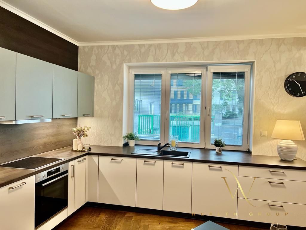 Na predaj  zrekonštruovaný  3 izbový byt, 2 kupelni  lokalita- Palisády