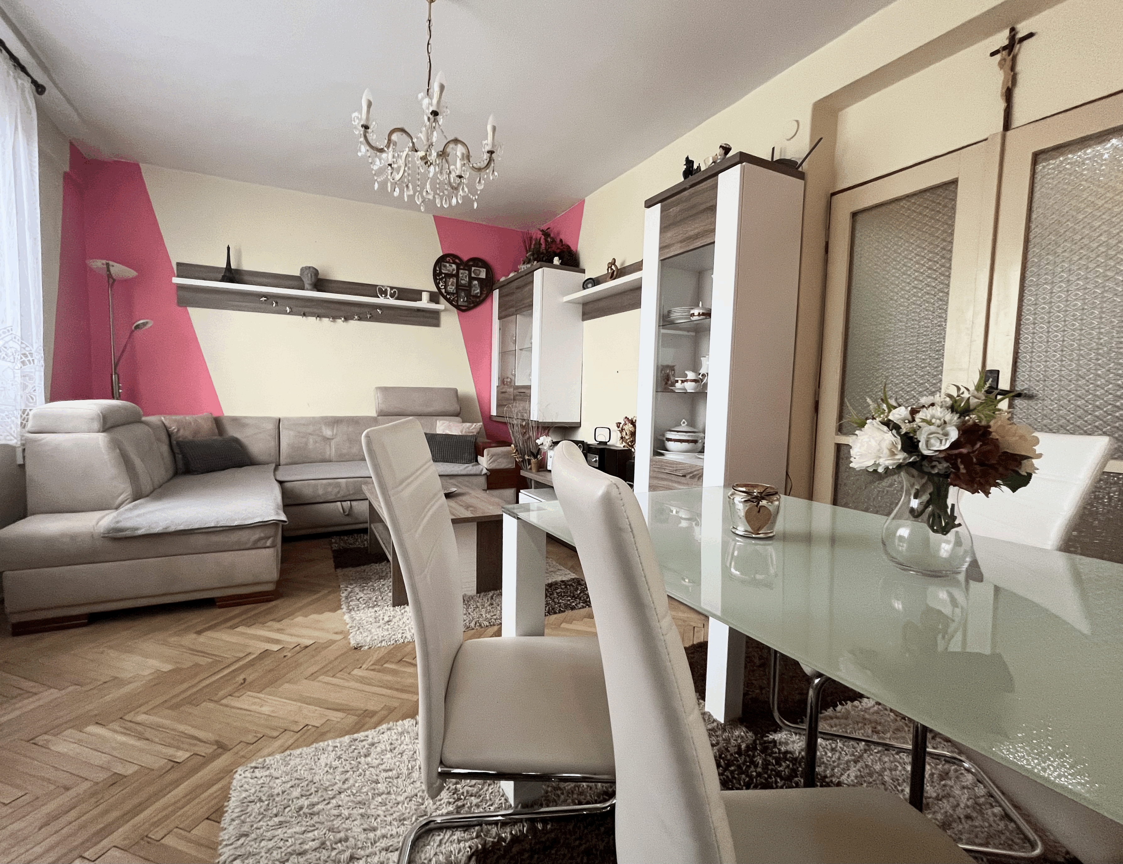 Wealth Group | Ponúka zariadený 2 izb.byt s krásnou loggiou, Bánovce nad Bebravou