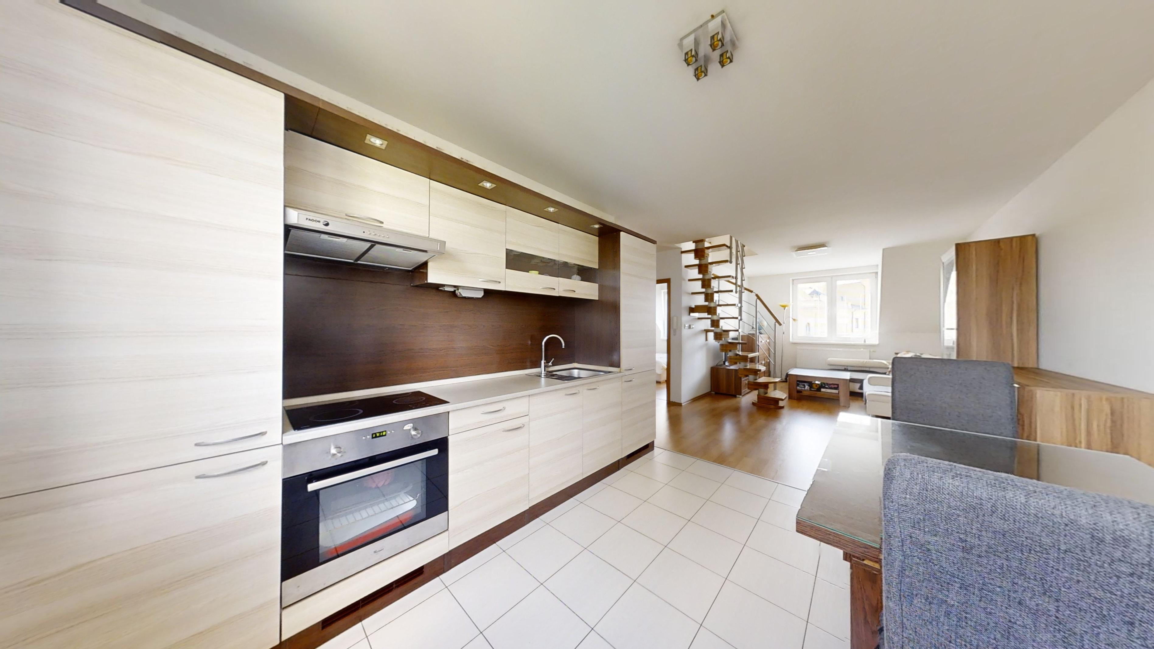 Wealth Group | ponúka krásny 3 izb. mezonet, 65 m2 v centre Žiliny