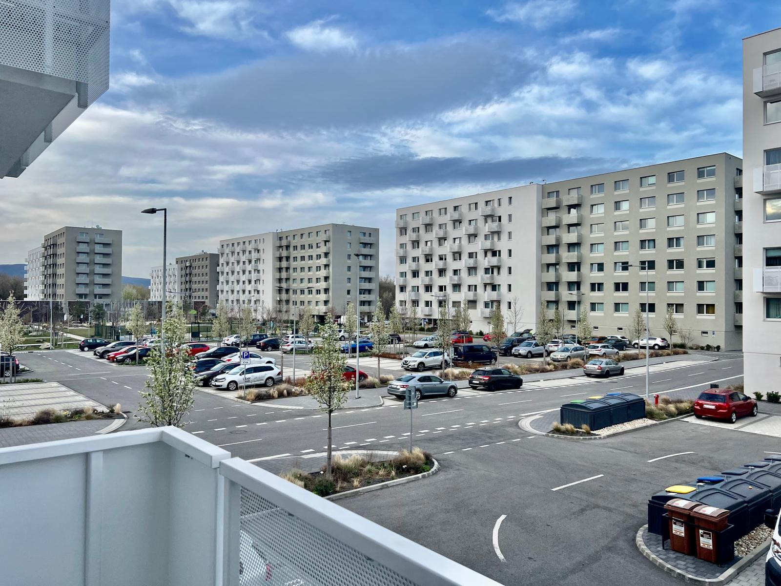 Na prenájom  2 izbový byt v Novostavbe Ovocné Sady s parkovaním