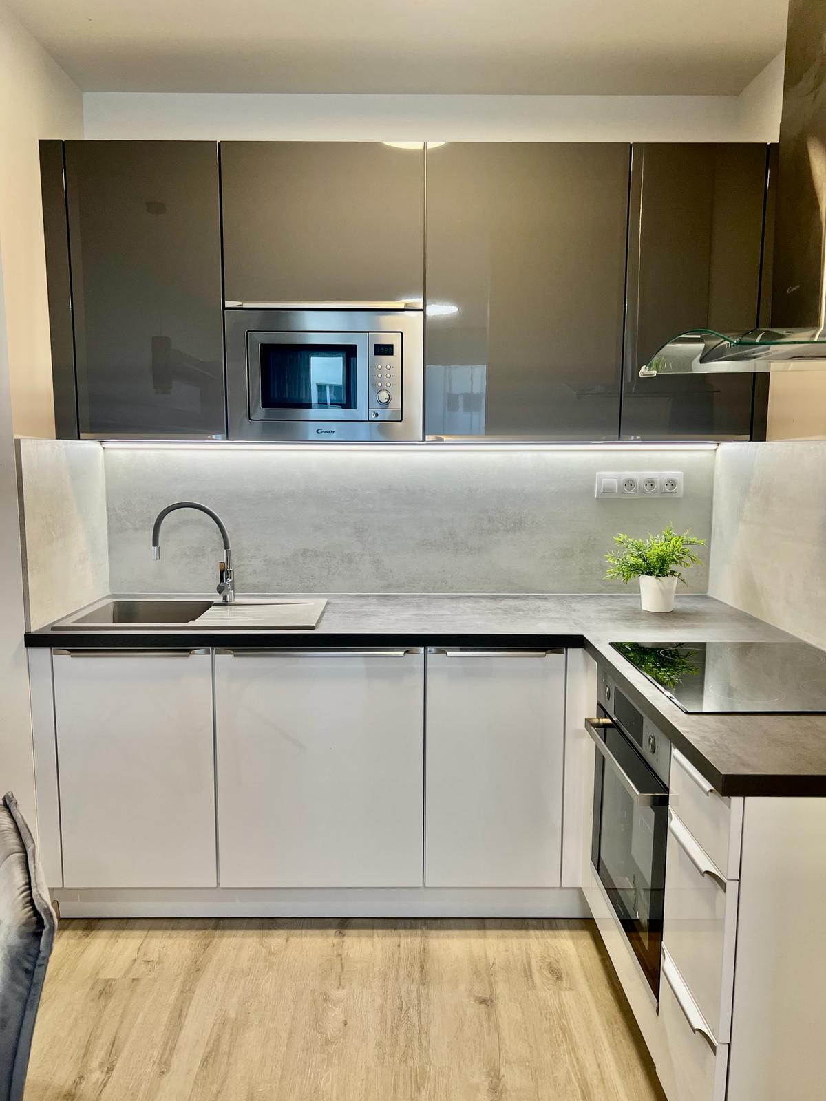 Na prenájom  2 izbový byt v Novostavbe Ovocné Sady s parkovaním