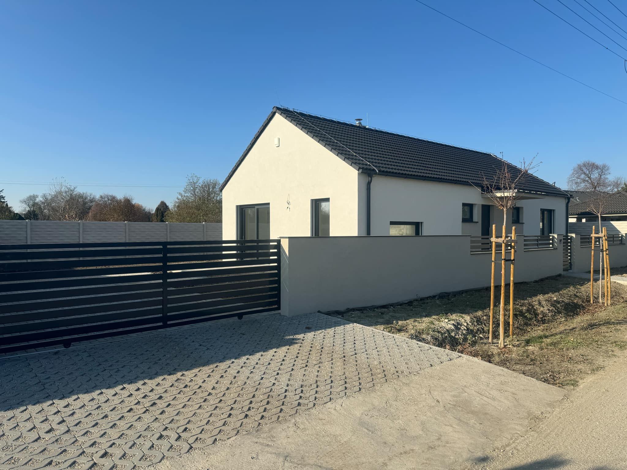 POSLEDNÝ VOĽNÝ RD! Jelka, okr. GA –  na predaj 4i tehlová NOVOSTAVBA RD v štandarde.