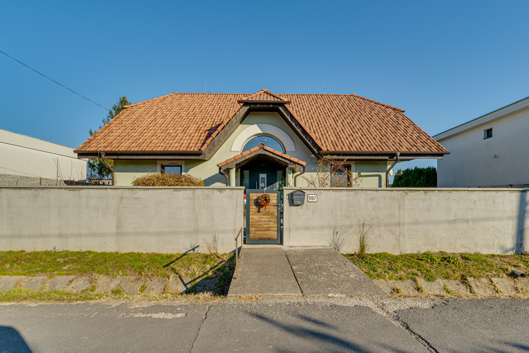 REZERVOVANÉ 5-izbový Rodinný Dom Na predaj - Trstice