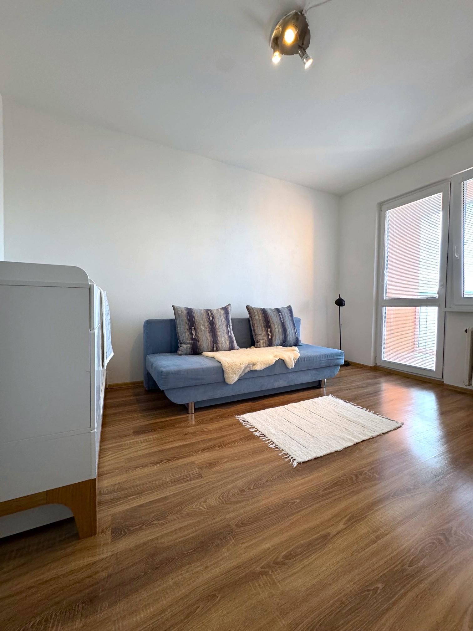 REZERVOVANÝ  - Exkluzívne na PREDAJ 4 izbový byt s loggiou, krásnym výhľadom na panorámu Prešova a potenciálom prerobenia, Švábska ul. Prešov