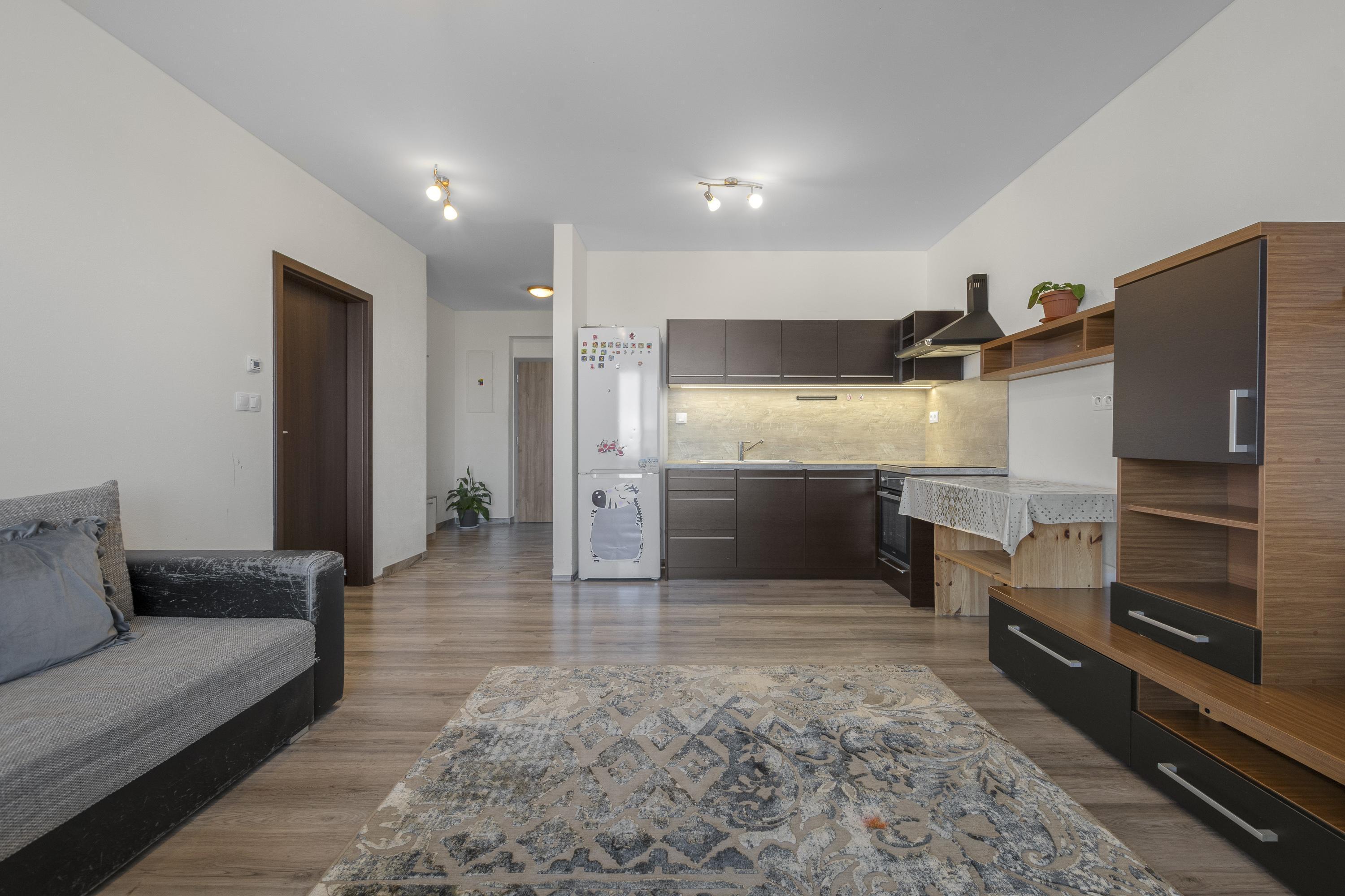 Útulný 2-izbový byt v Novej Dedinke na predaj, vhodný aj ako instetičná príležitosť