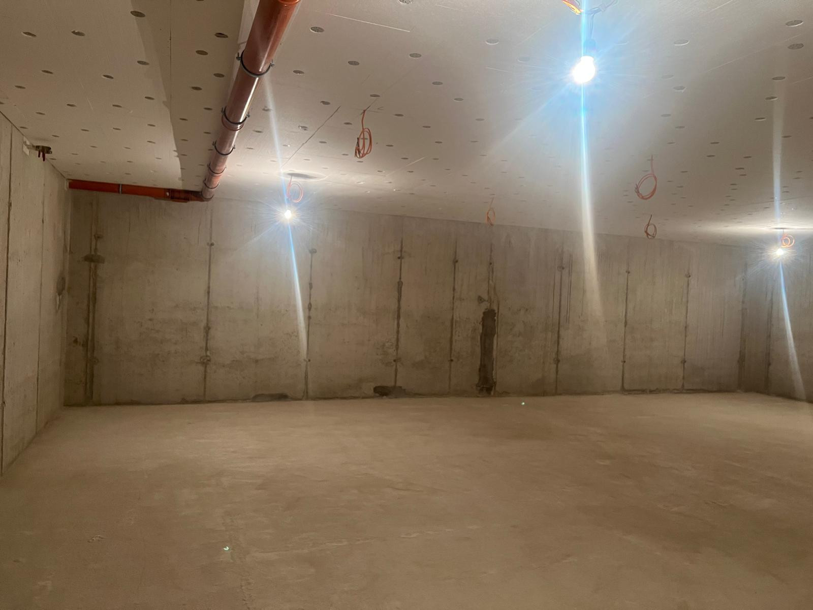 Na predaj komerčný priestor v centre Šamorina