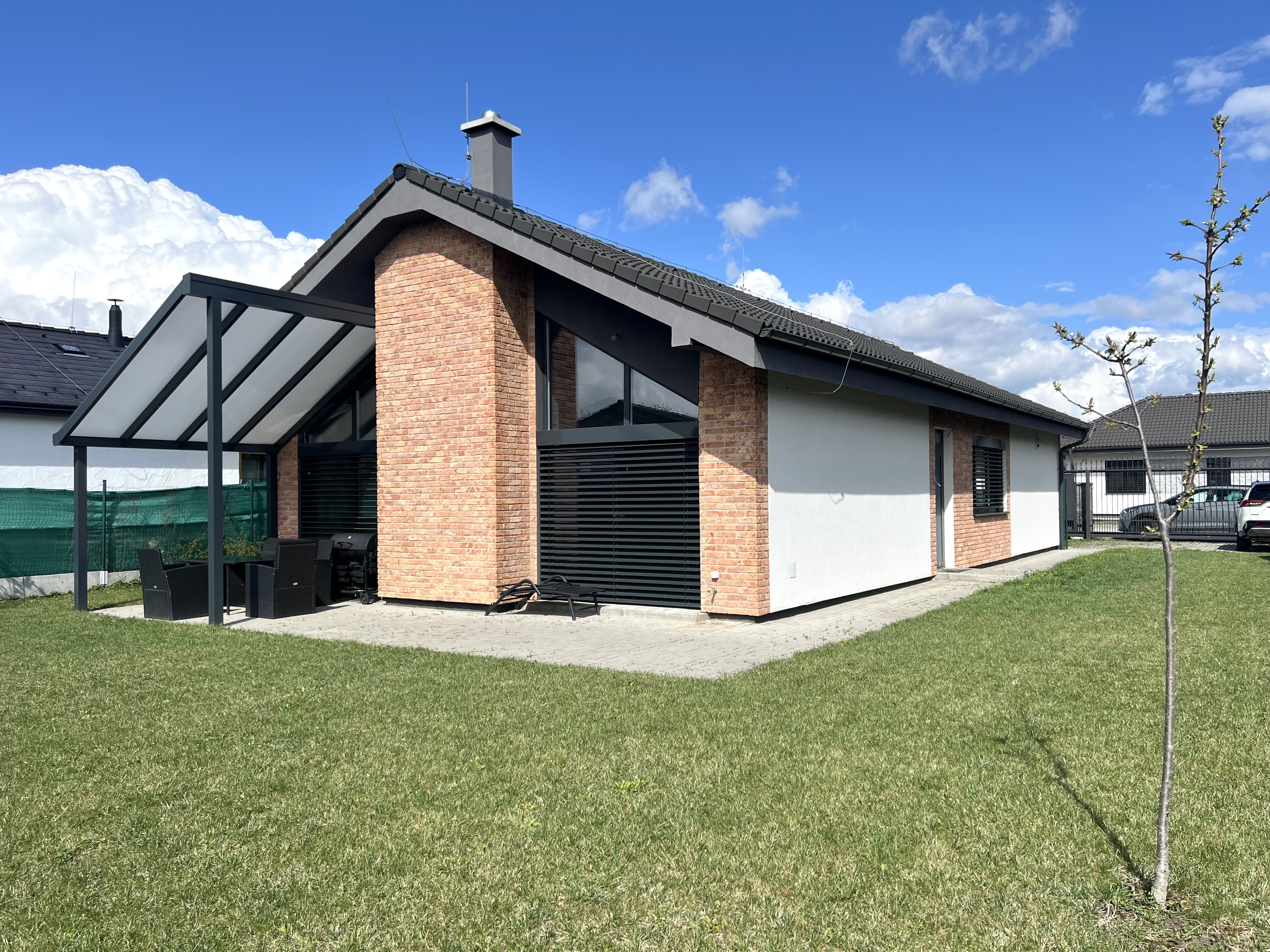 NA PRENÁJOM - krásny 4. izbový rodinný dom v Chorvátskom Grobe