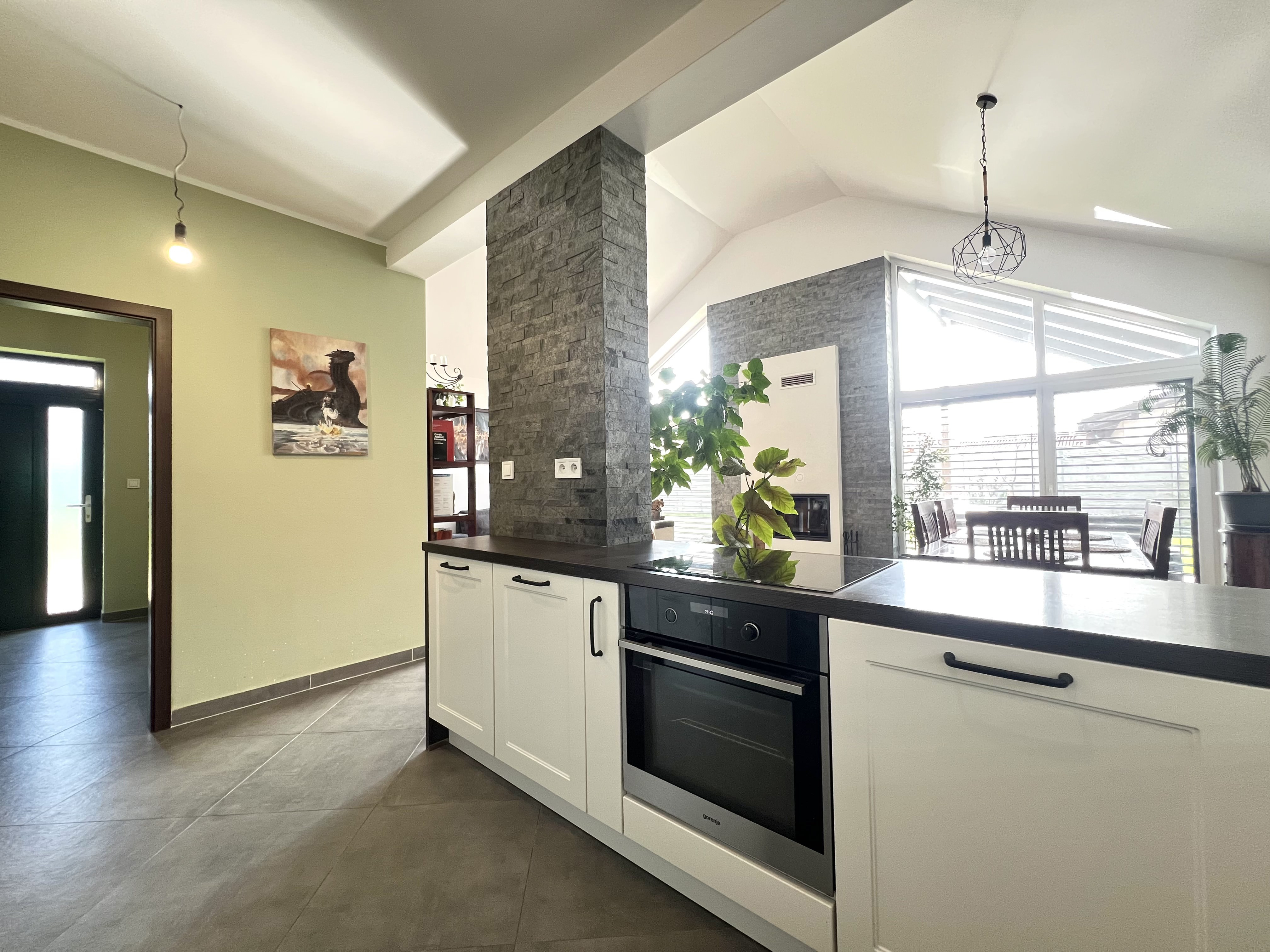 NA PRENÁJOM - krásny 4. izbový rodinný dom v Chorvátskom Grobe