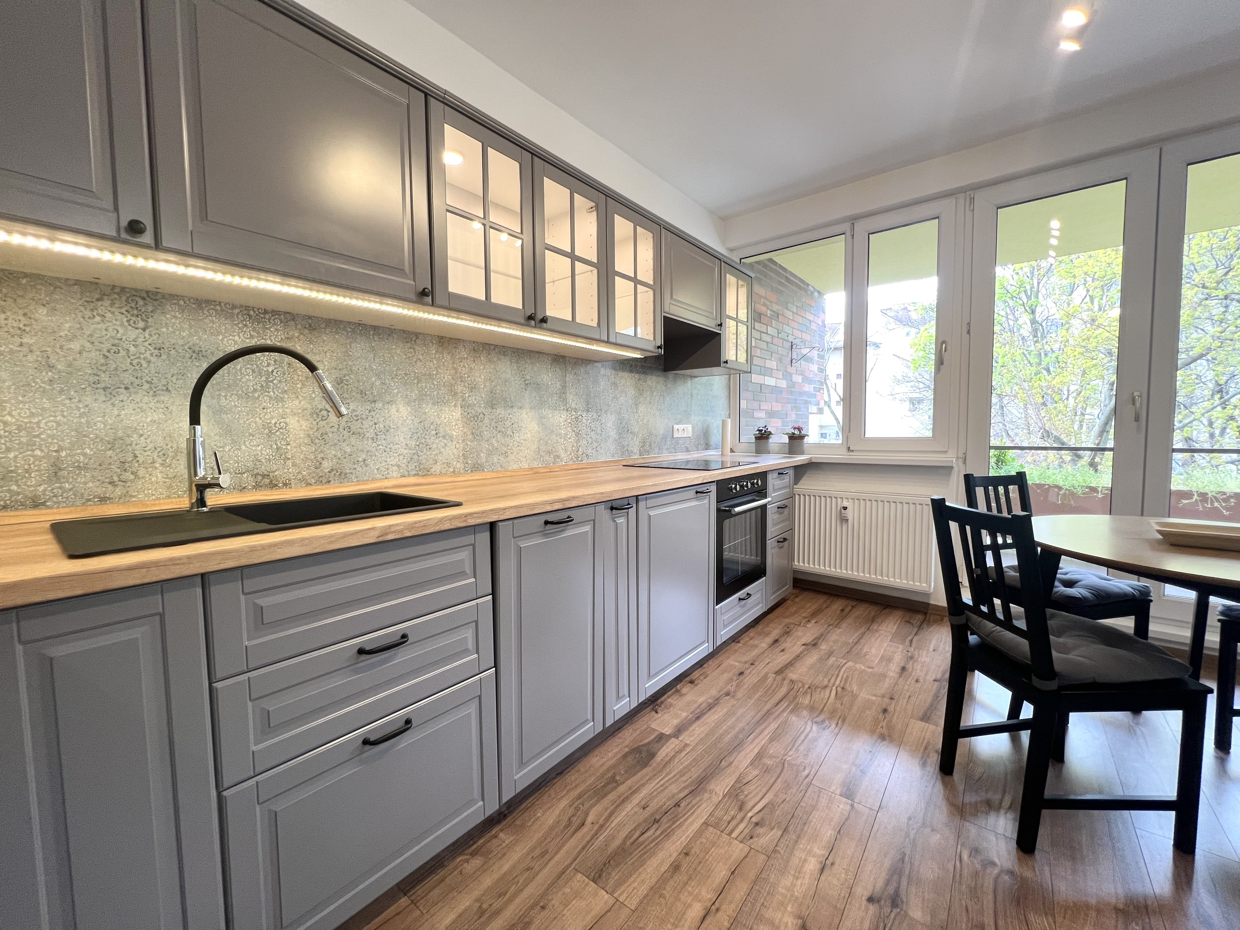 Exkluzívny 3-izbový byt s veľkou terasou v srdci Starého Mesta – Kozia ulica