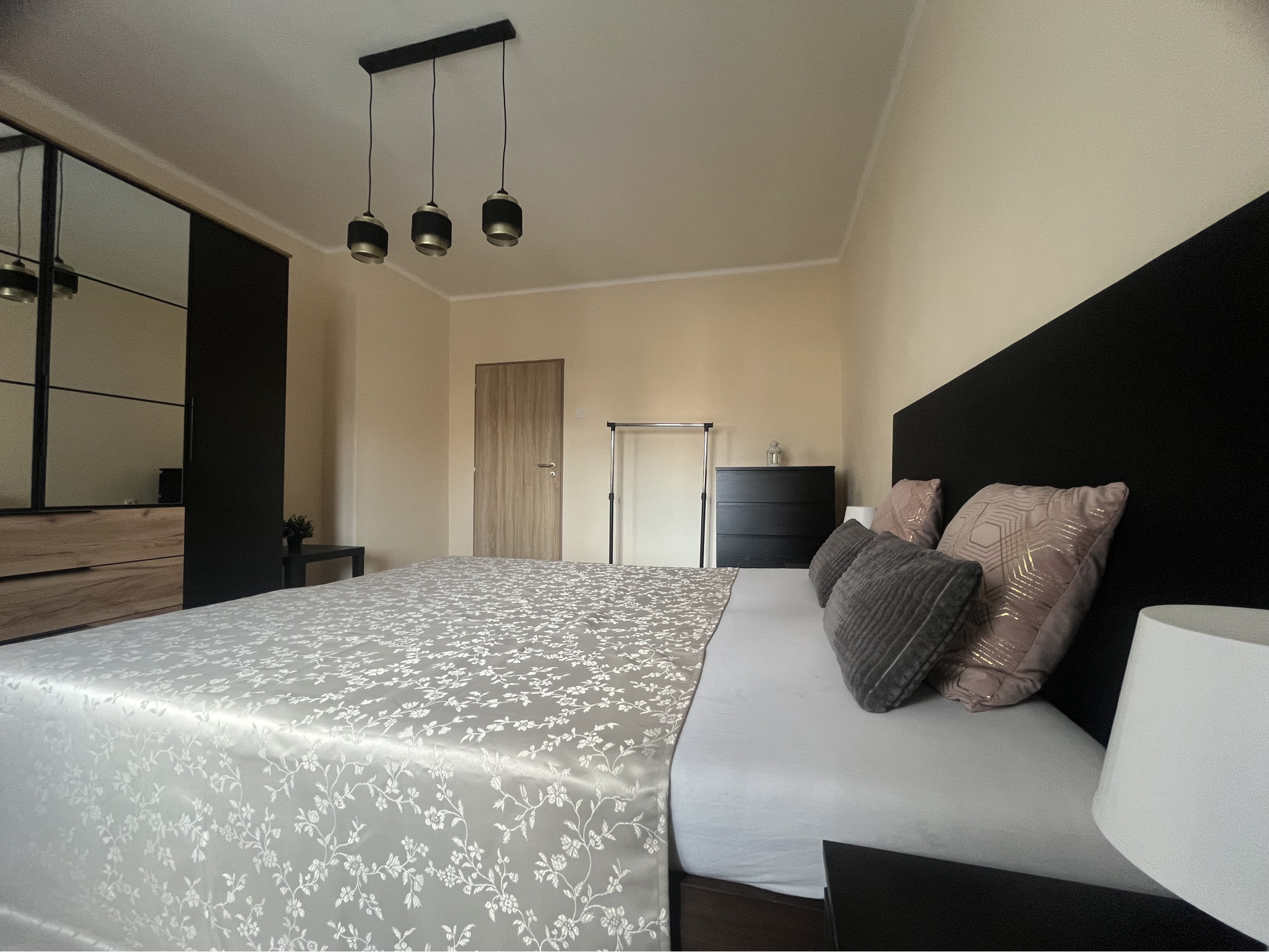 ,, Prenajaté " Wealth Group | ponúka ,, Prenájom 3 izbového bytu " Trenčín - Sihoť