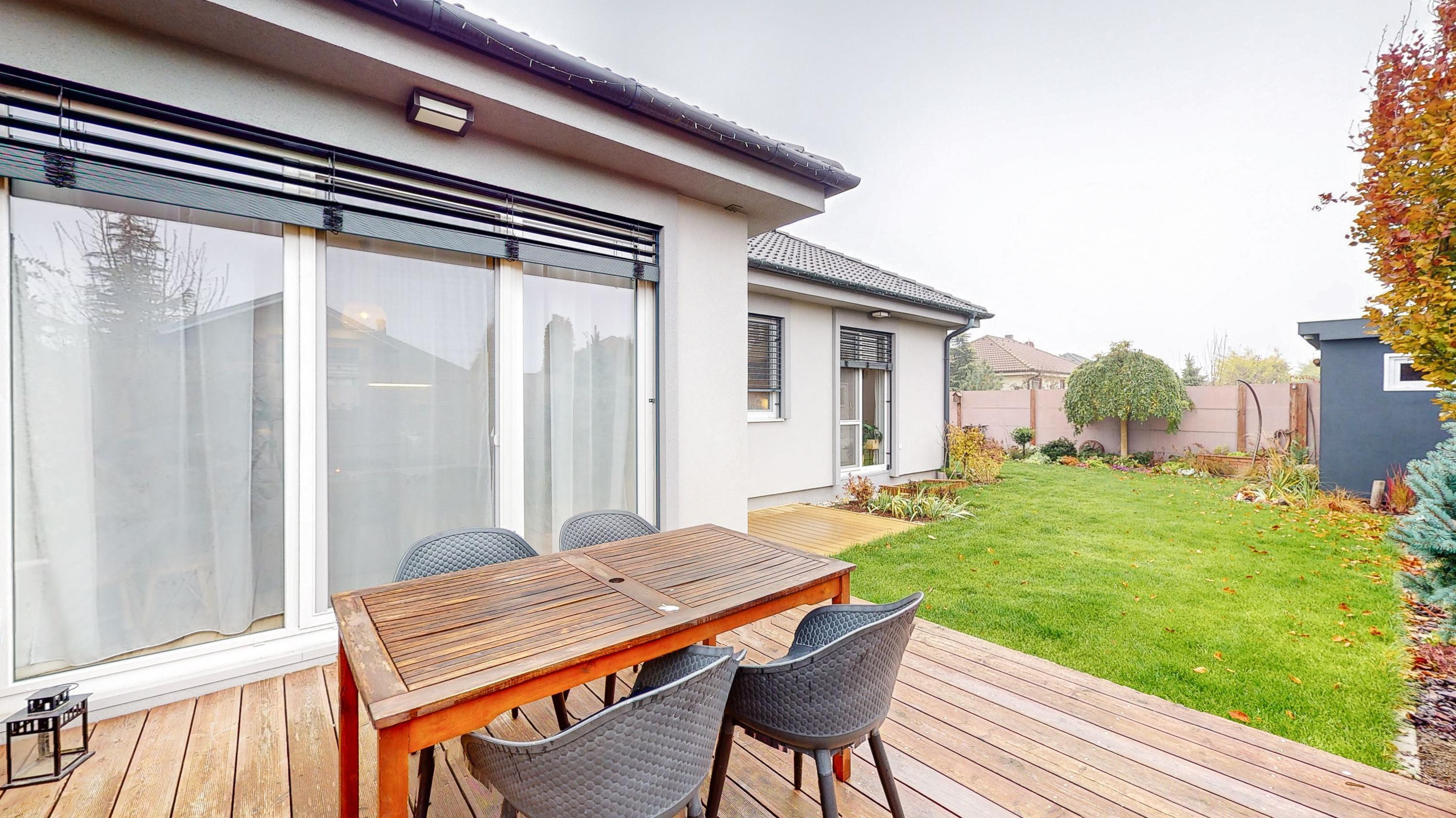 Krásny 4. izbový rodinný dom v Rajke