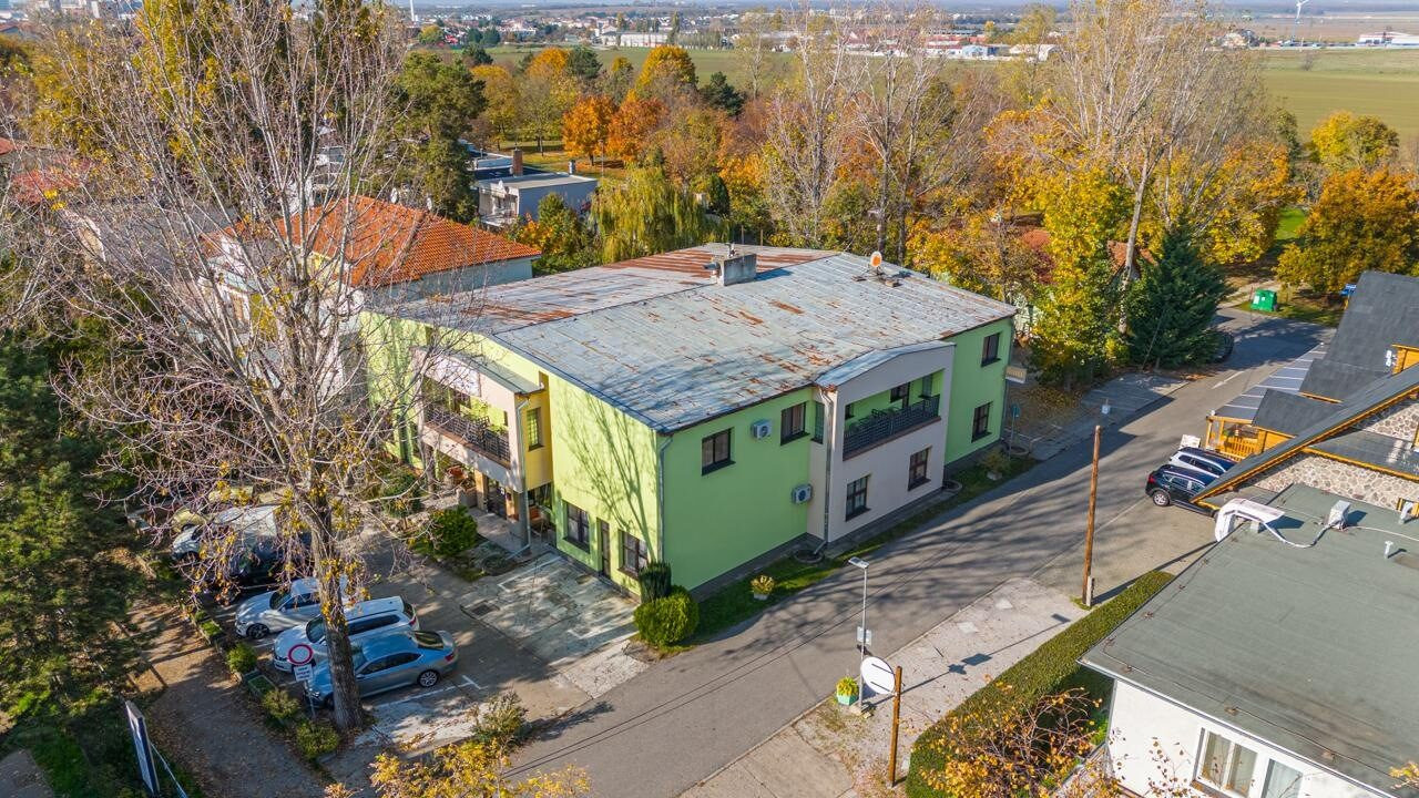 NA PREDAJ -EXLUZÍVNA INVESTIČNÁ PRÍLEŽITOSŤ V SRDCI  SLNEČNÝCH JAZIER