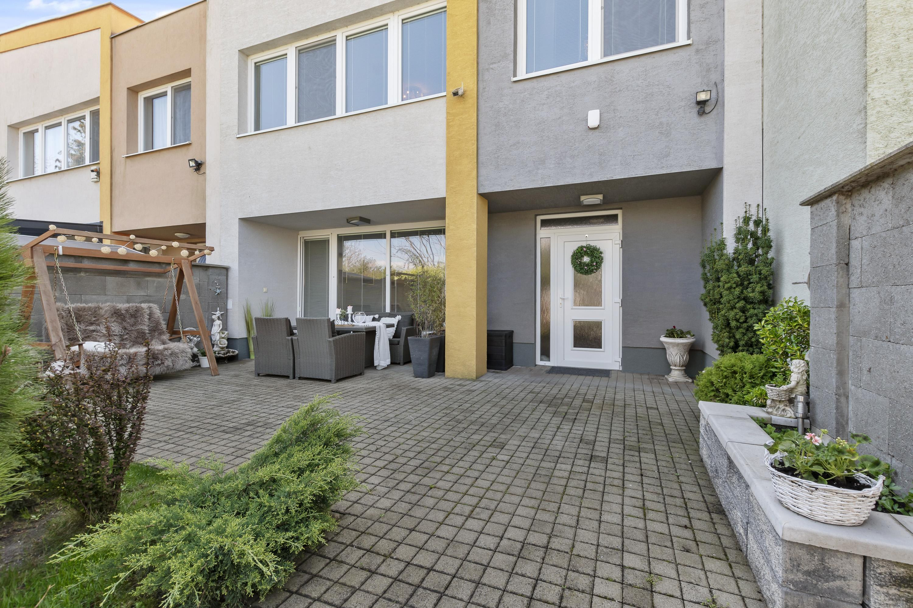 SENEC- NA PREDAJ 4.izb. rekreačná chata, Slnečné jazerá JUH