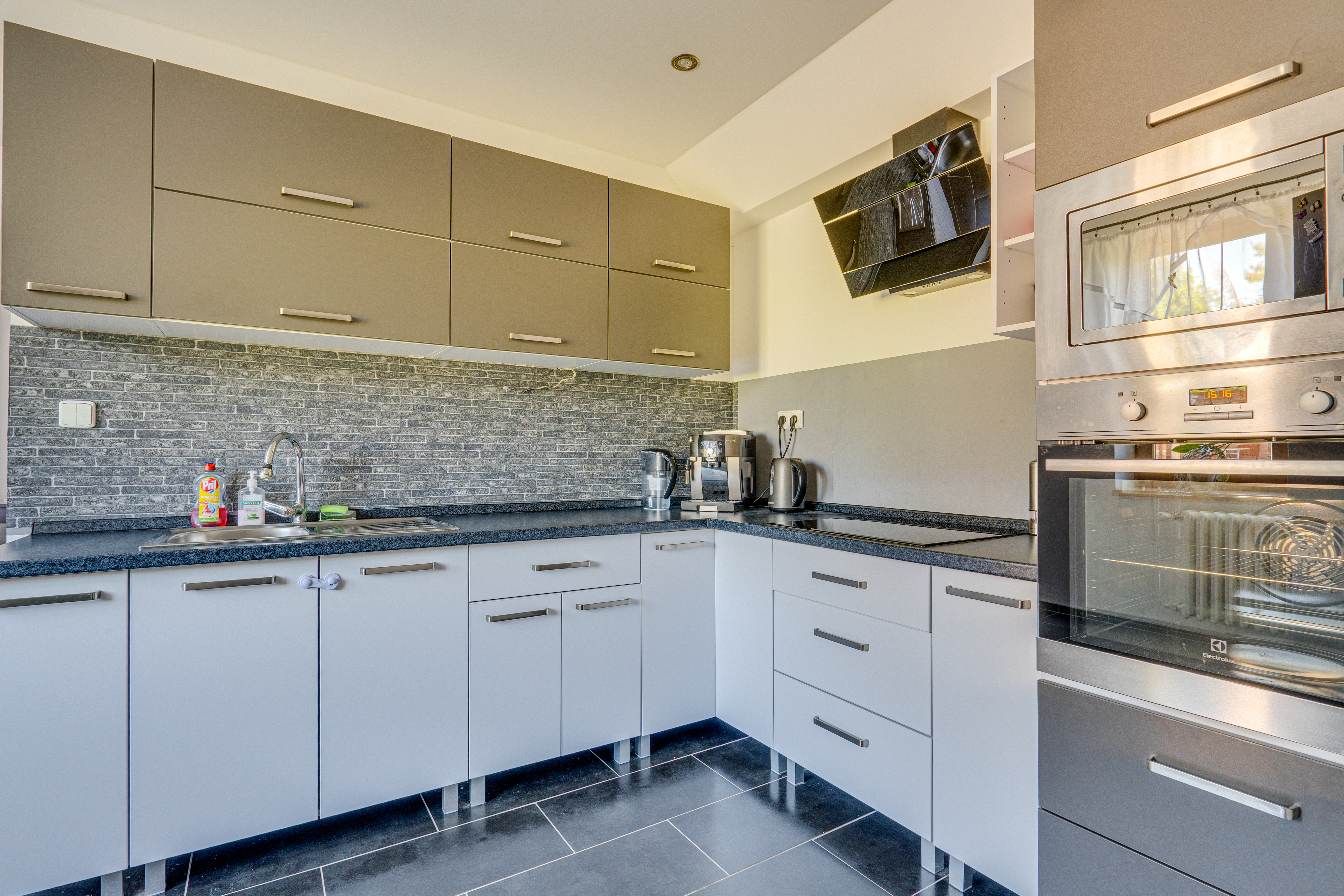 ,, Nová cena " Wealth Group | ponúka Exkluzívny  4-izbový izbový rodinný dom " - Zemianské Sady, okr.Galanta