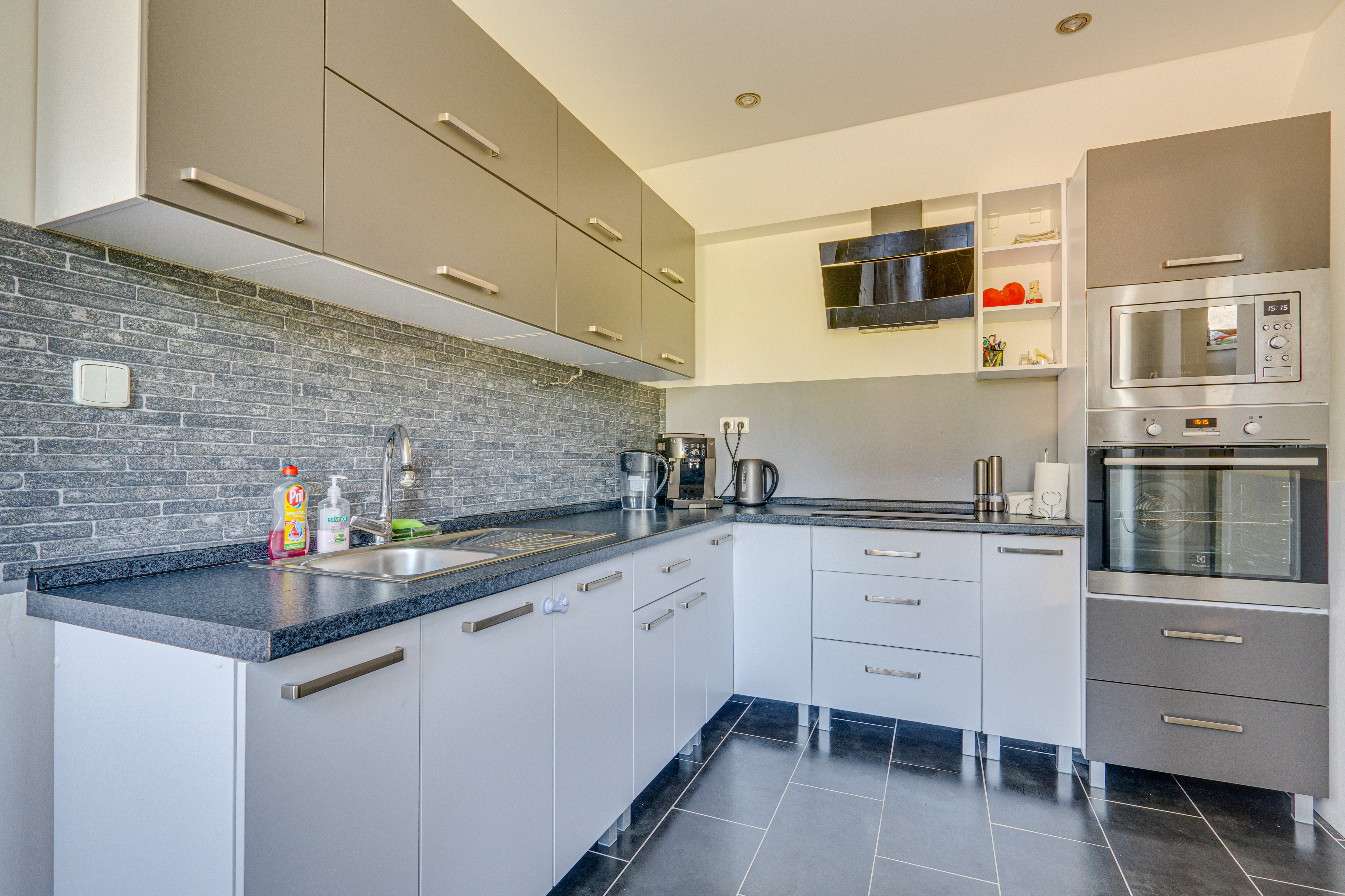 ,, Nová cena " Wealth Group | ponúka Exkluzívny  4-izbový izbový rodinný dom " - Zemianské Sady, okr.Galanta