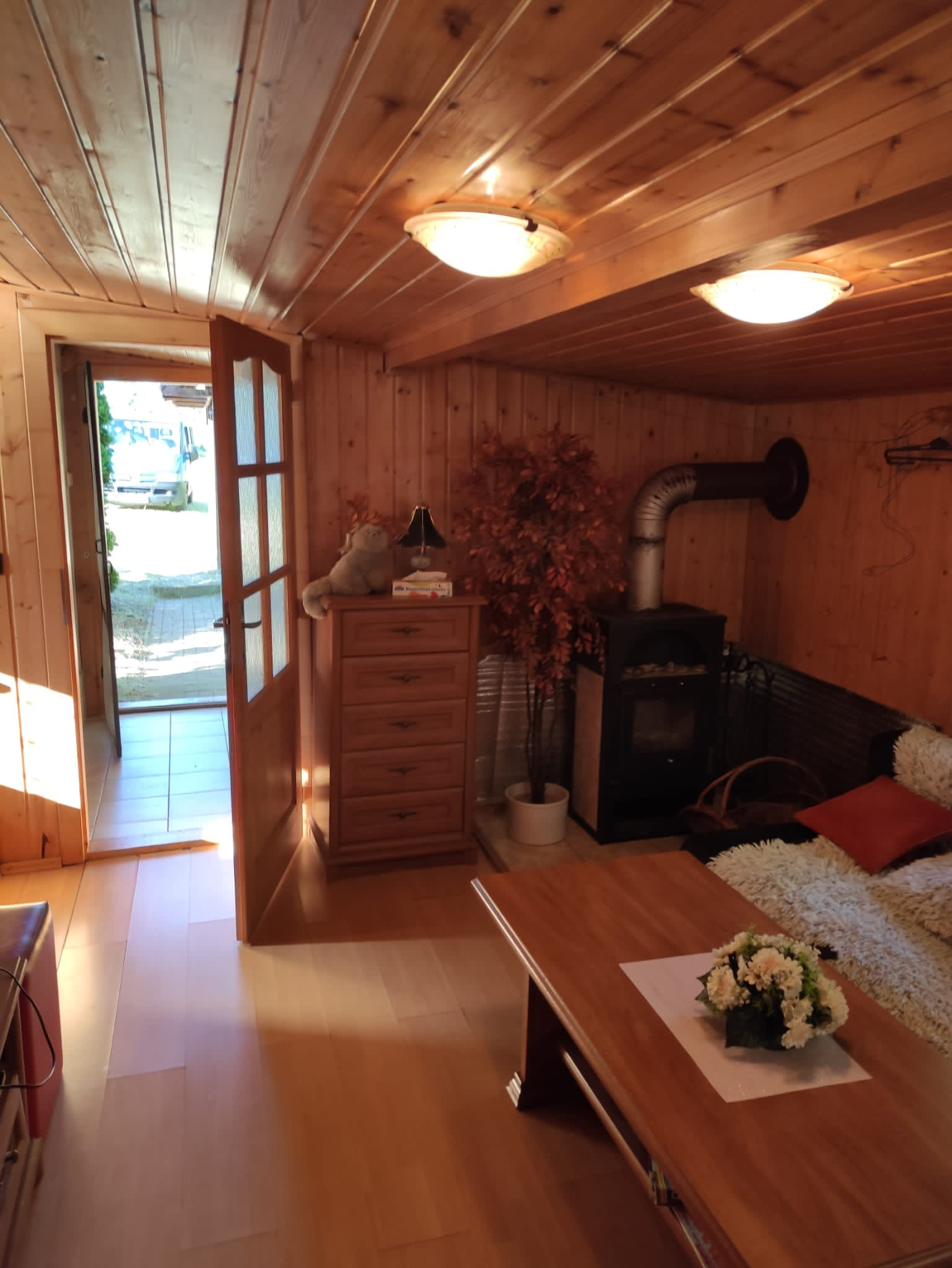 Nová nižšia cena!!! Wealth Group, s.r.o. ponúka exkluzívne na predaj rekreačnú chatu v obci Trávnica.