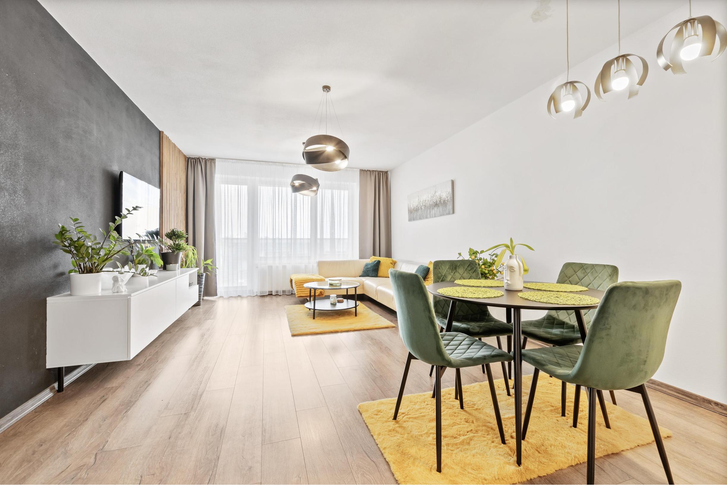 Na predaj 2-izbový byt s nadštandartnou výmerou a s vlastným parkovacím státim