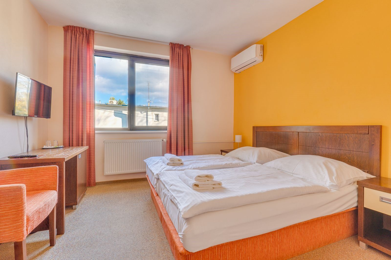 NA PREDAJ -EXLUZÍVNA INVESTIČNÁ PRÍLEŽITOSŤ V SRDCI  SLNEČNÝCH JAZIER