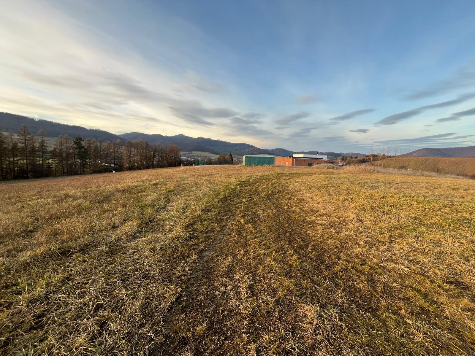 Wealth Group | ponúka na predaj slnečný pozemok ,, Kľače - okr.Žilina "