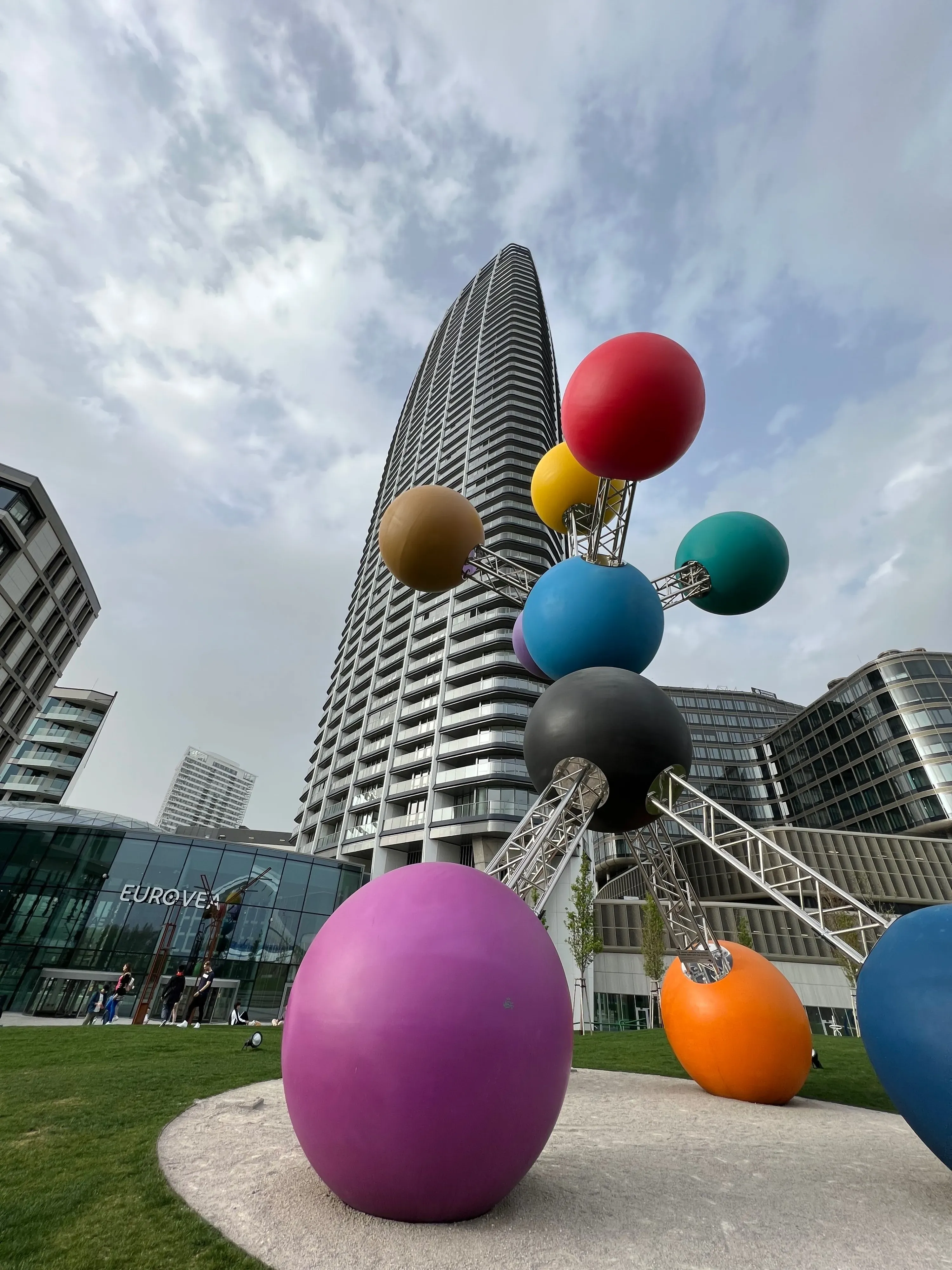 Na prenájom luxusné  priestory v EUROVEA TOWER