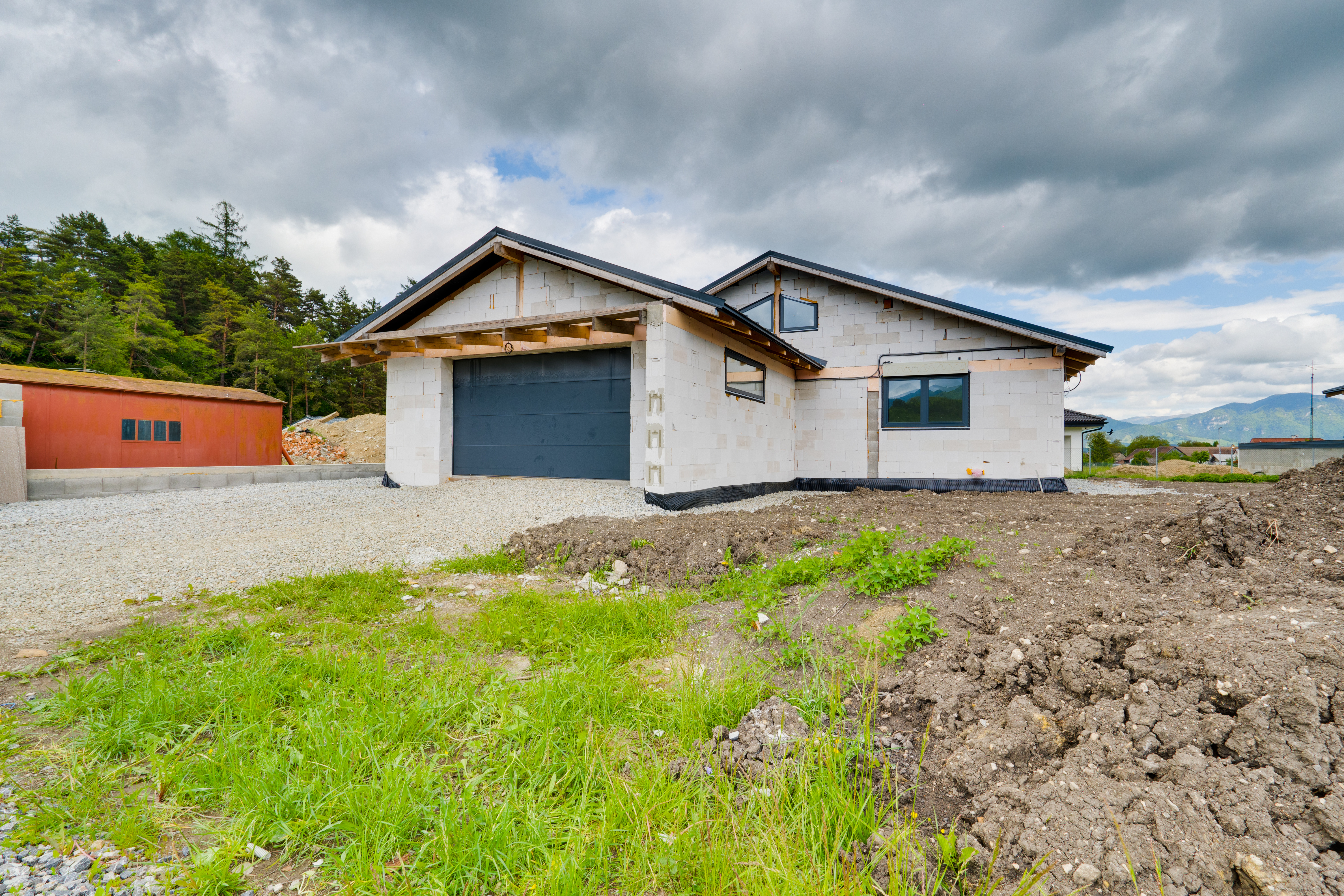 Na predaj 3 moderné nízkoenergetické rodinné domy v obci Valča