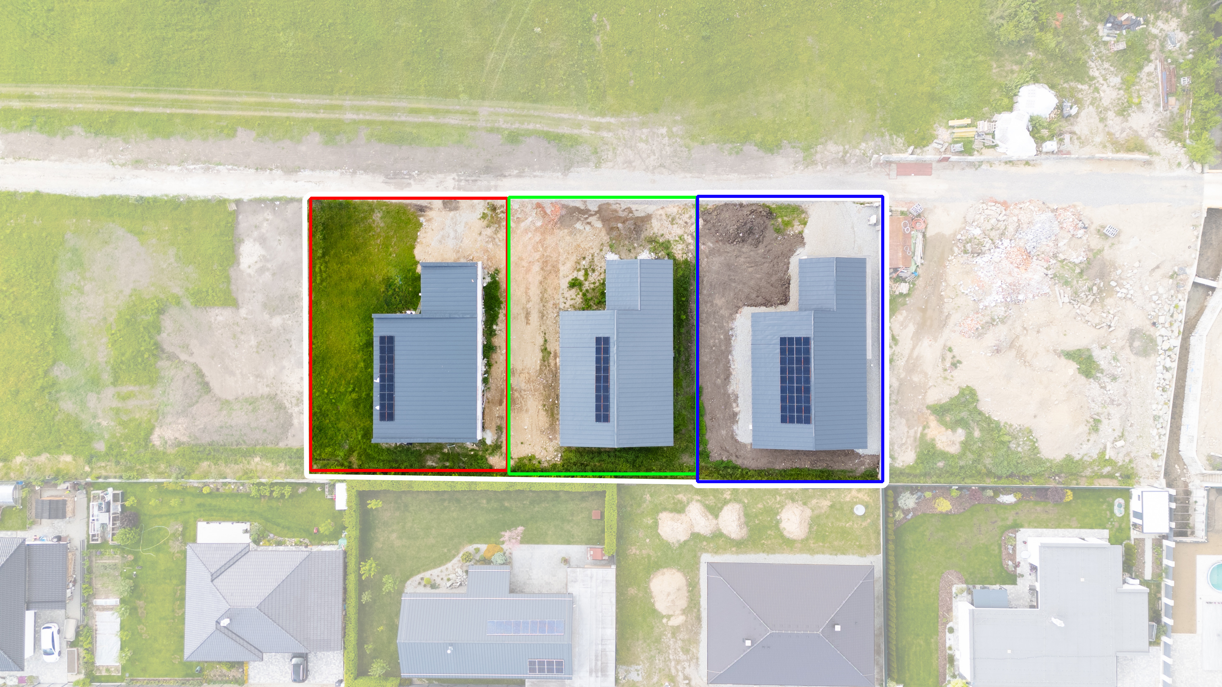 Na predaj 3 moderné nízkoenergetické rodinné domy v obci Valča