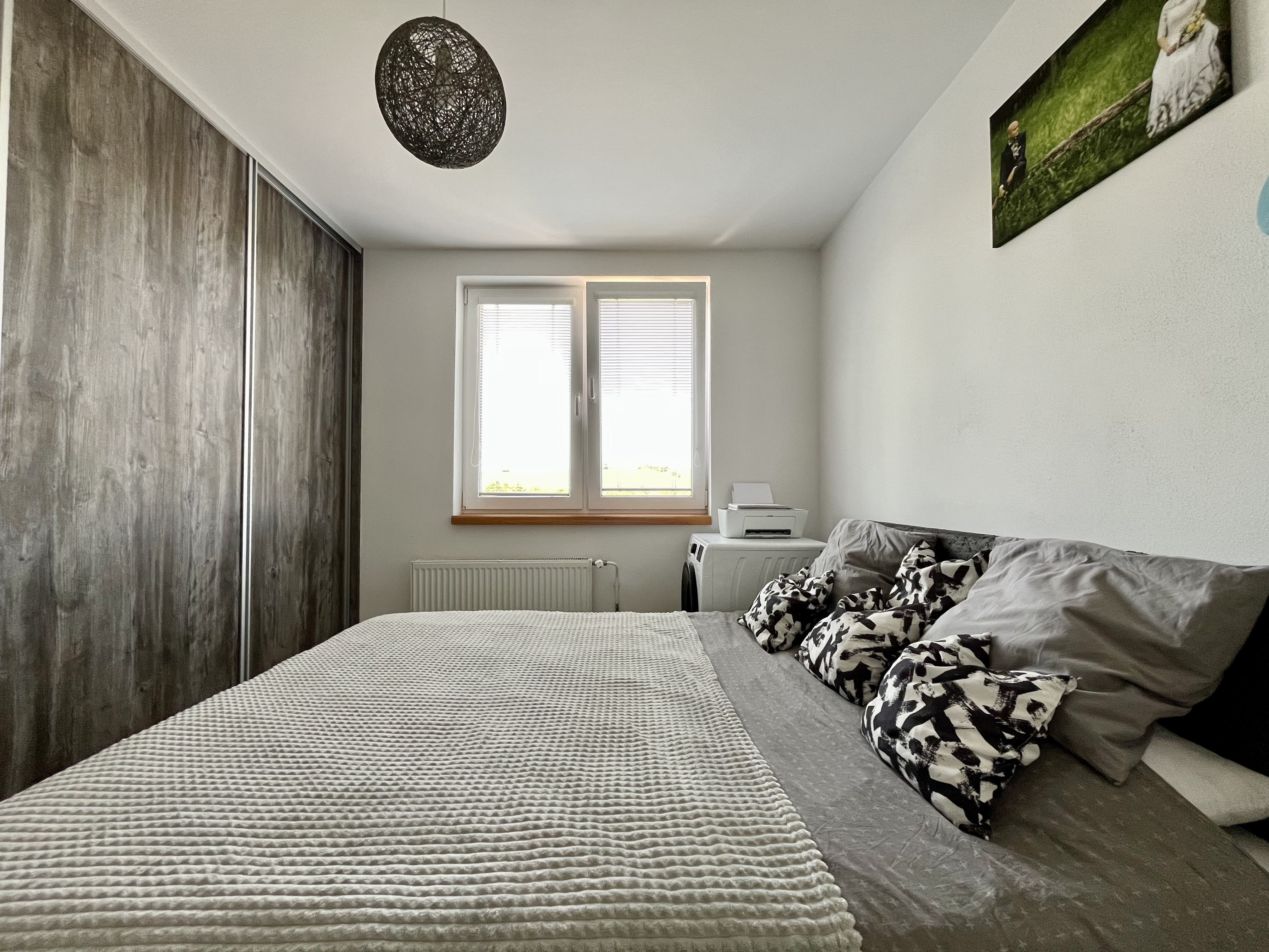 Wealth Group | Exkluzívne ponúka 3-izbový 71,2 m2 - tehlový byt s garážou, vlastnou záhradou - Šalgočka, okr.Galanta