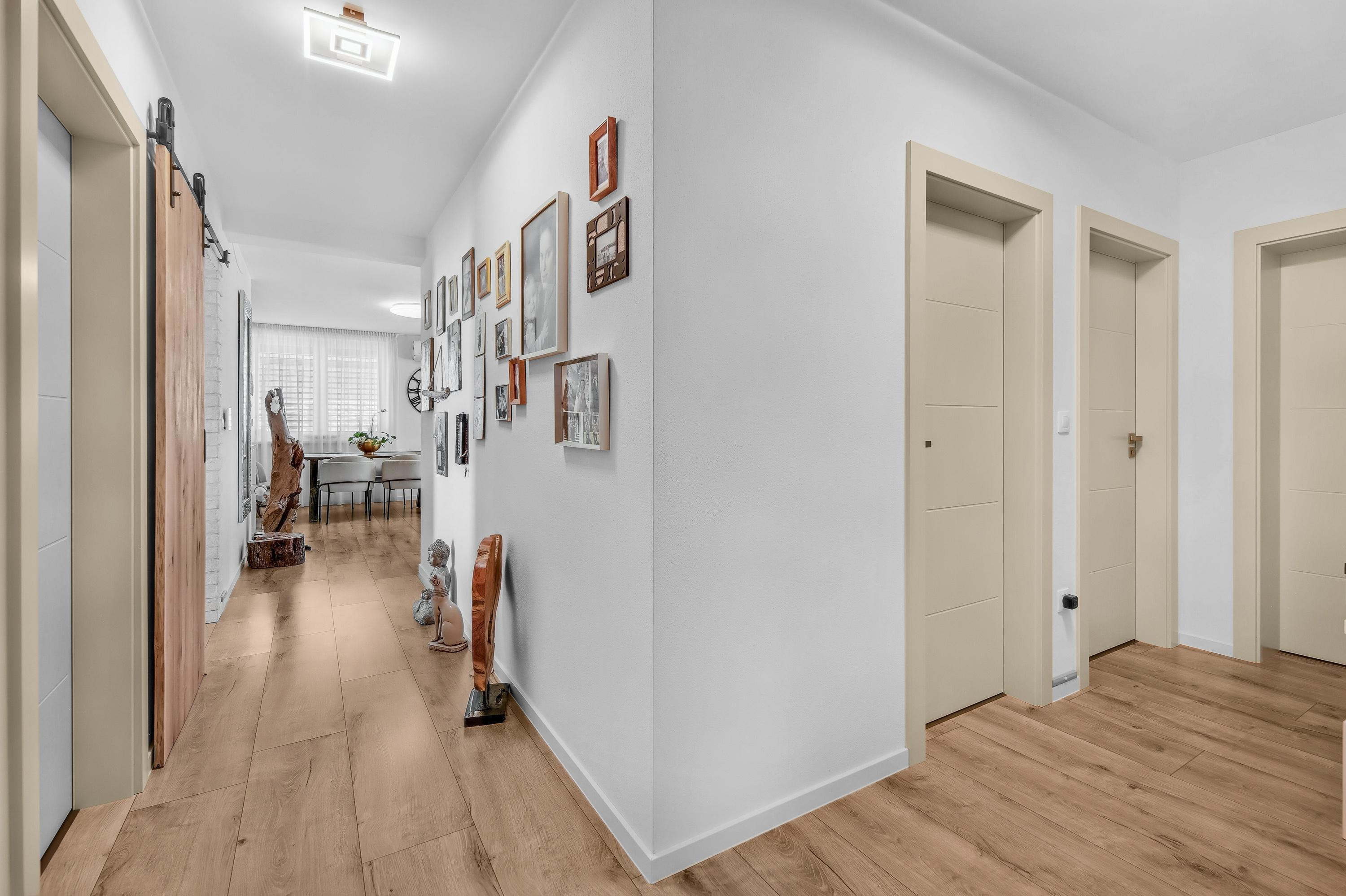 NA PREDAJ unikátny, samostatný 4-iz Rodinný dom priamo v DS