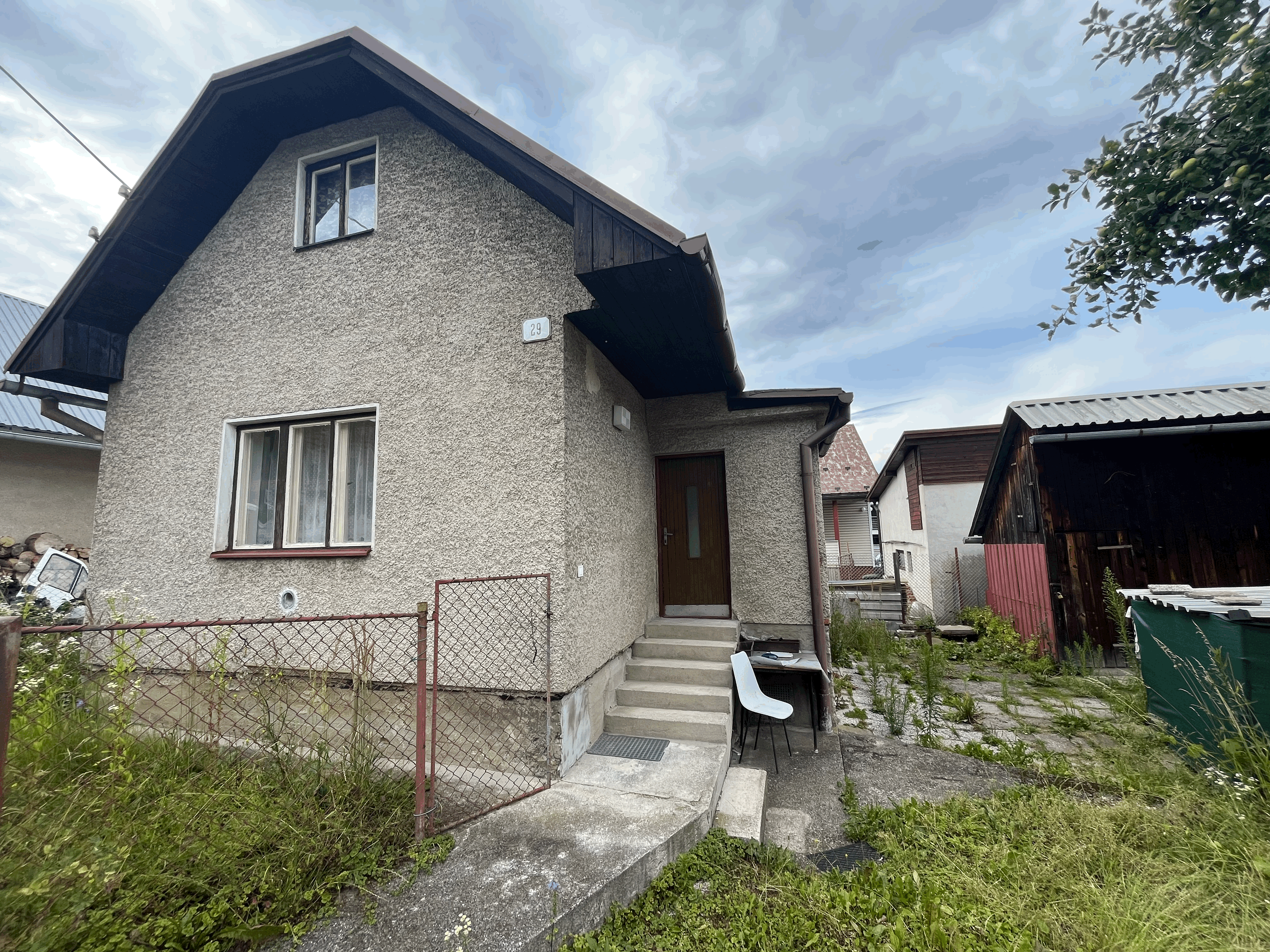 Wealth | Group - ponúka na predaj menší víkendový dom v Rudinke, okr.Kysucké Nové Mesto