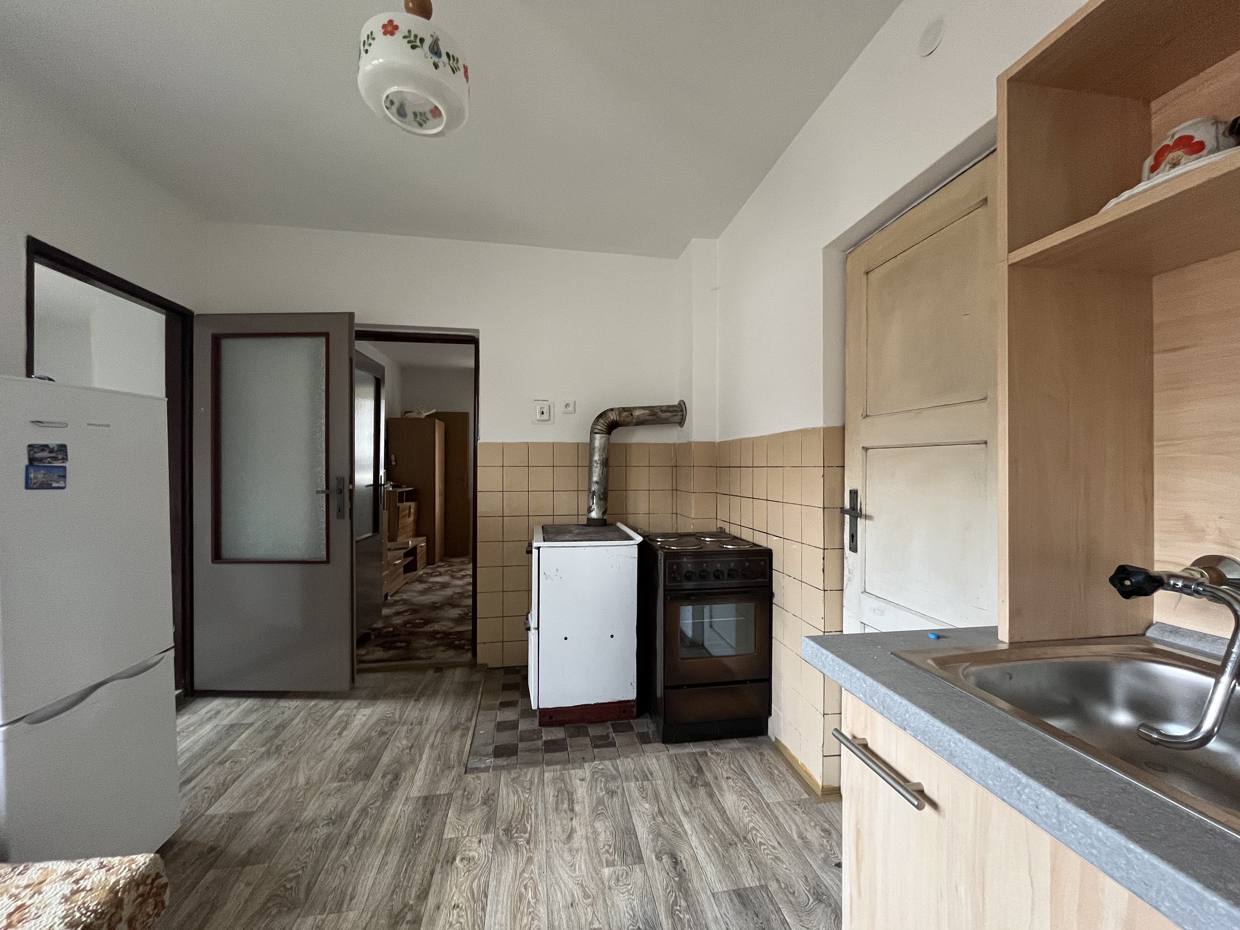 Wealth | Group - ponúka na predaj menší víkendový dom v Rudinke, okr.Kysucké Nové Mesto