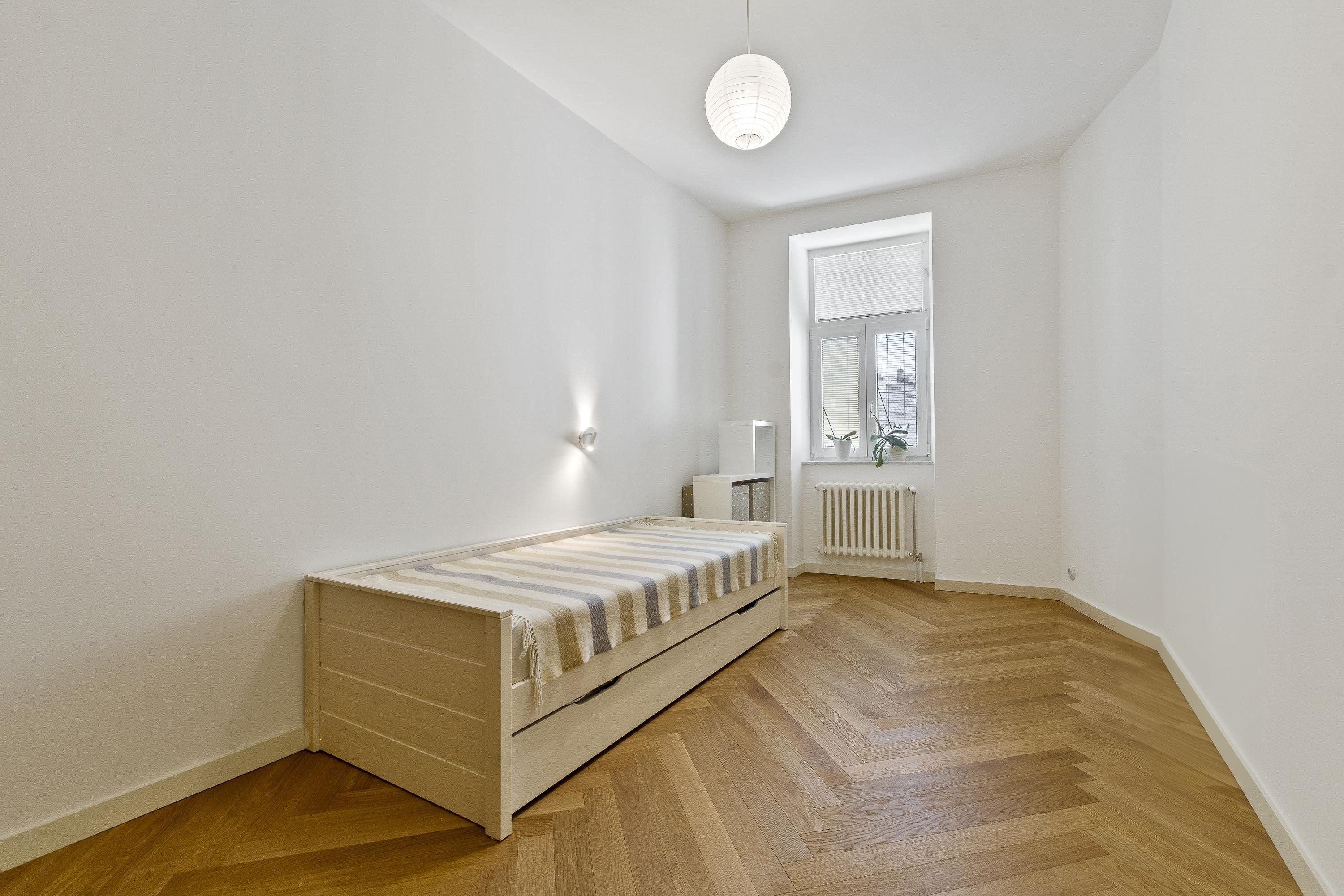 REZERVOVANÉ! Na PREDAJ: 3 izbový dizajnový byt (104 m2) s dušou v Starom Meste – Heydukova, Bratislava