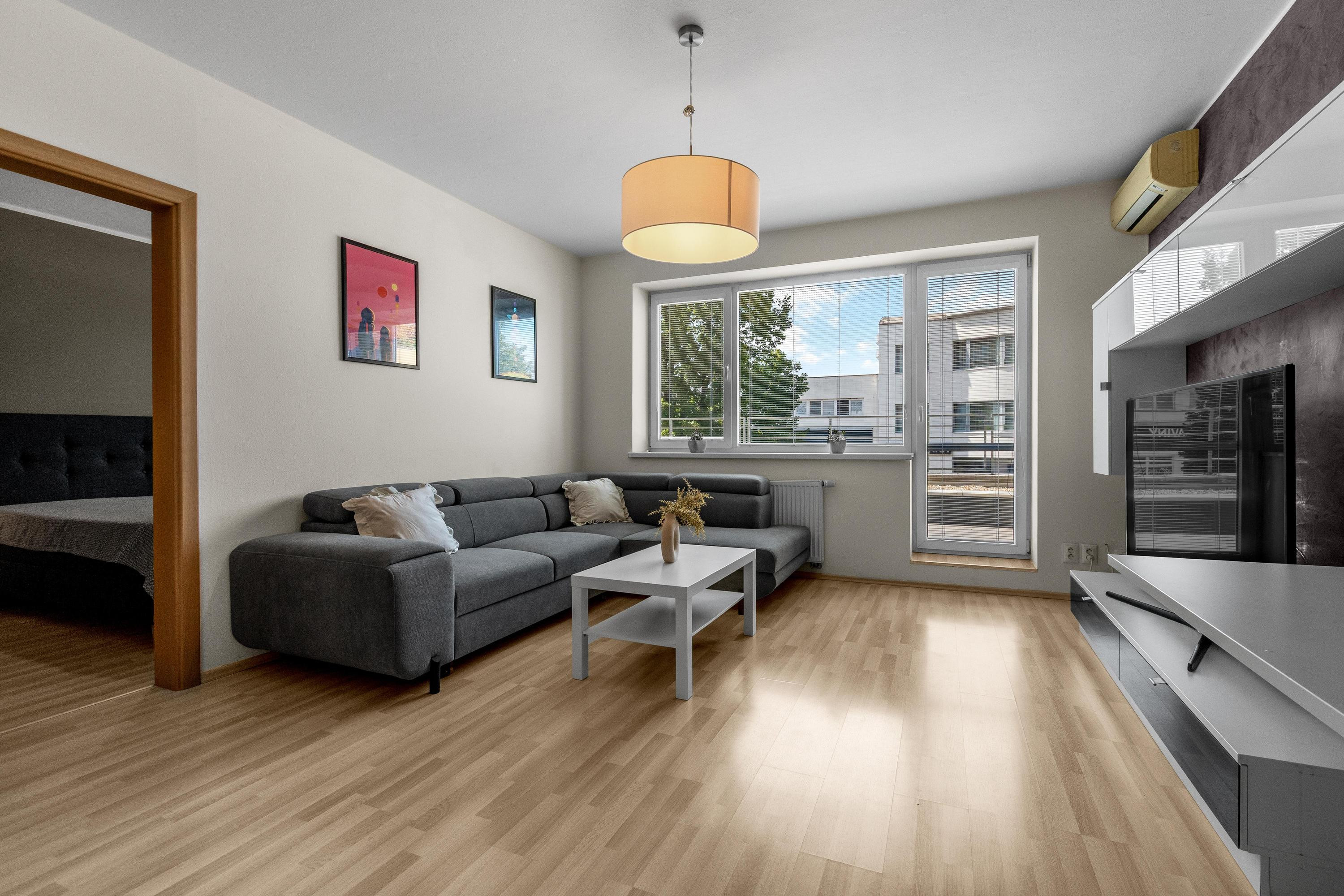 Na predaj 2-izbový byt s terasou v centre Senca – Lichnerova ulica