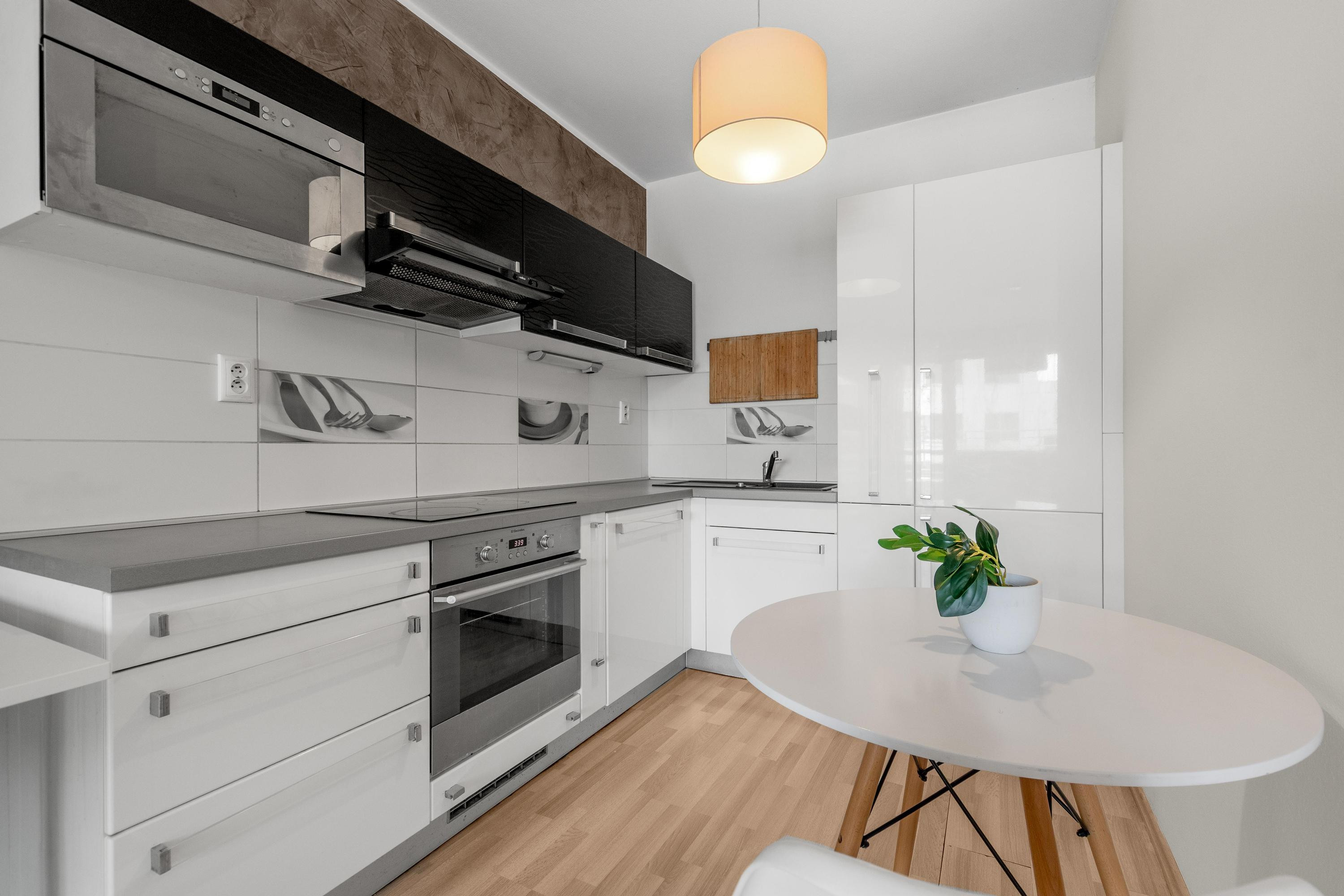 Na predaj 2-izbový byt s terasou v centre Senca – Lichnerova ulica