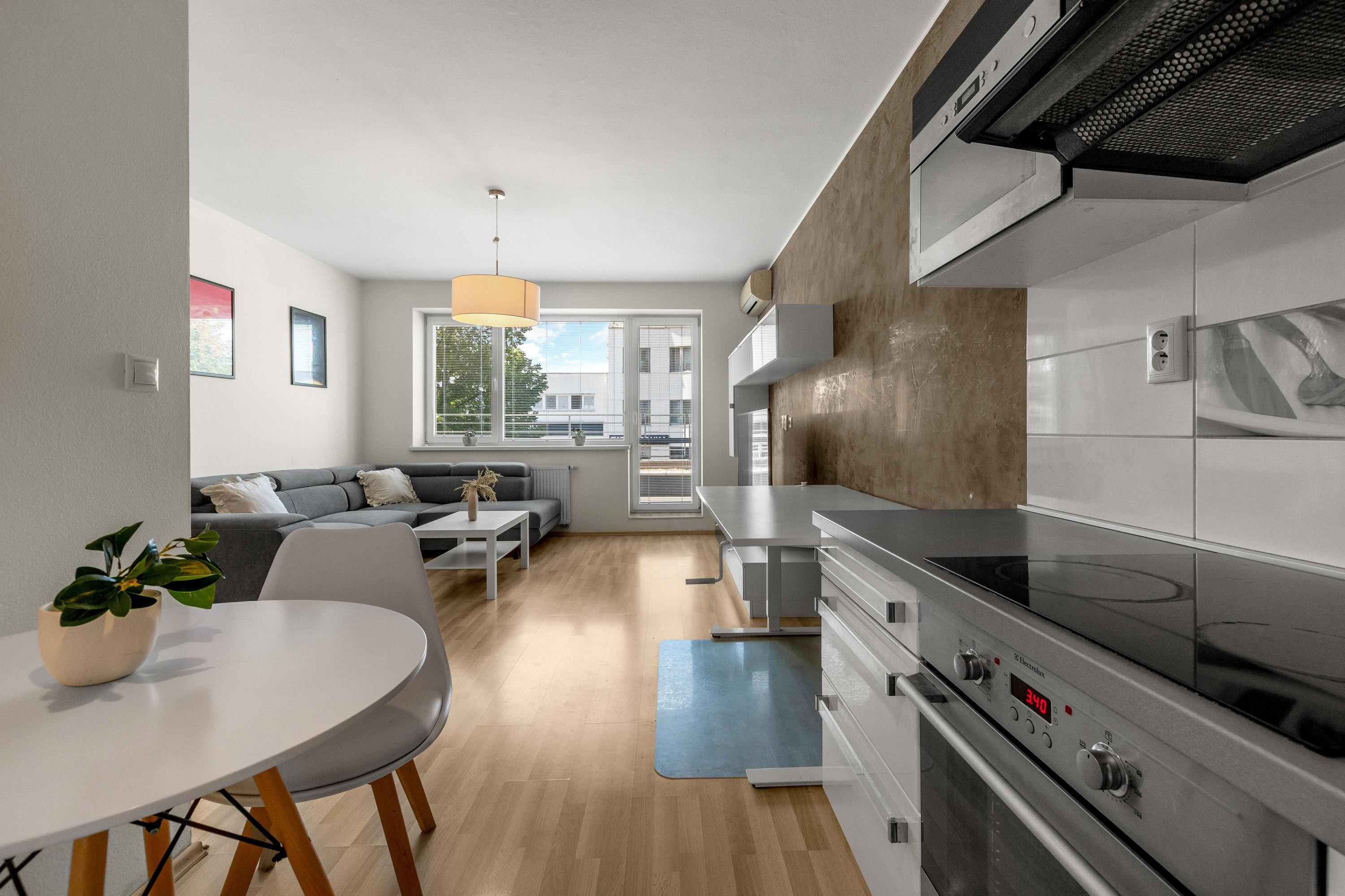 Na predaj 2-izbový byt s terasou v centre Senca – Lichnerova ulica