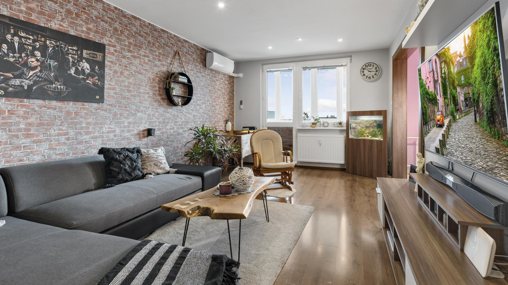 Priestranný 3-izbový byt v Senci na predaj, Kysucká ulica