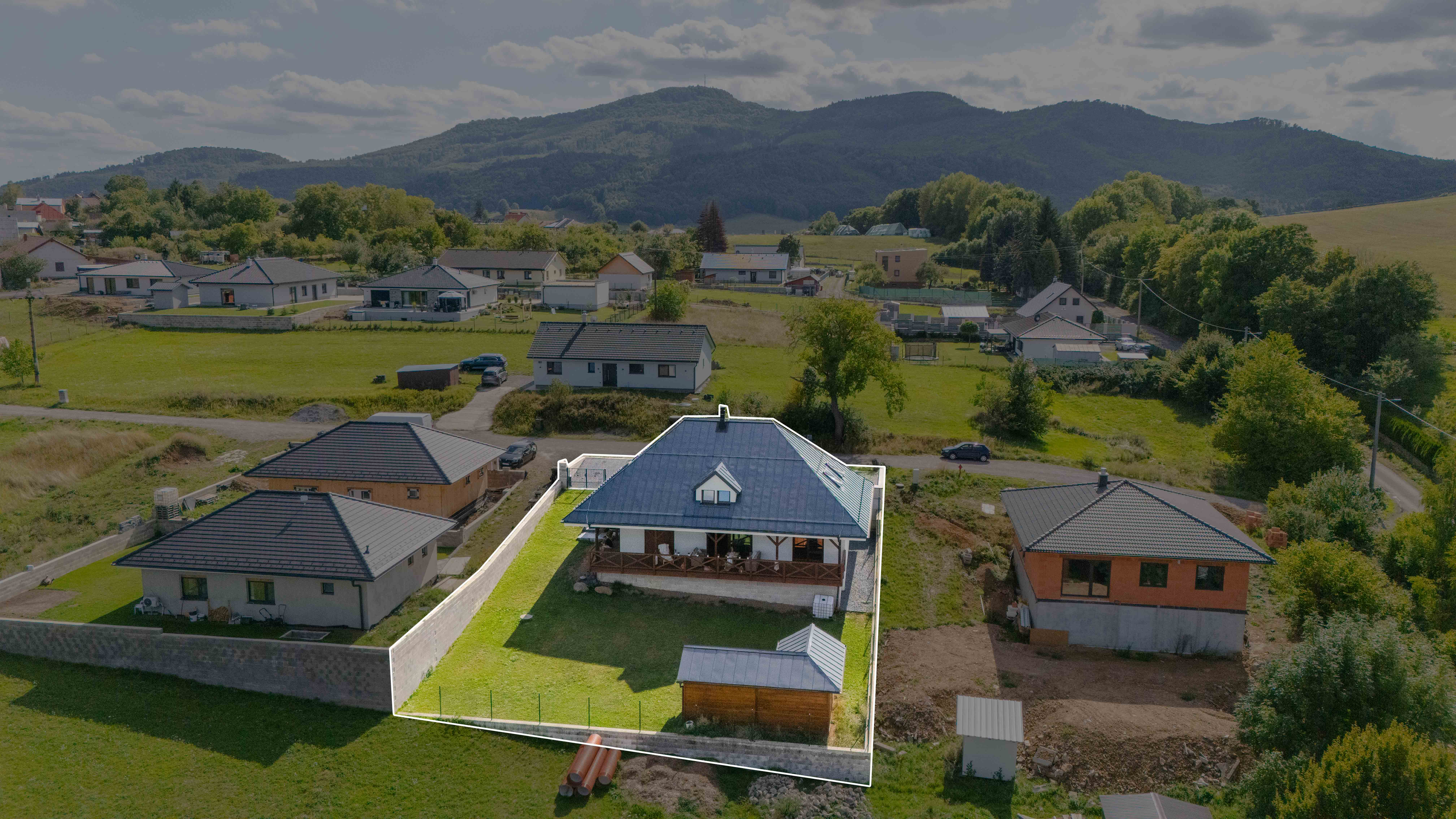 ZNIŽENÁ CENA - NA PREDAJ ekologická novostavba 4-izbového rodinného domu v Banskej Štiavnici