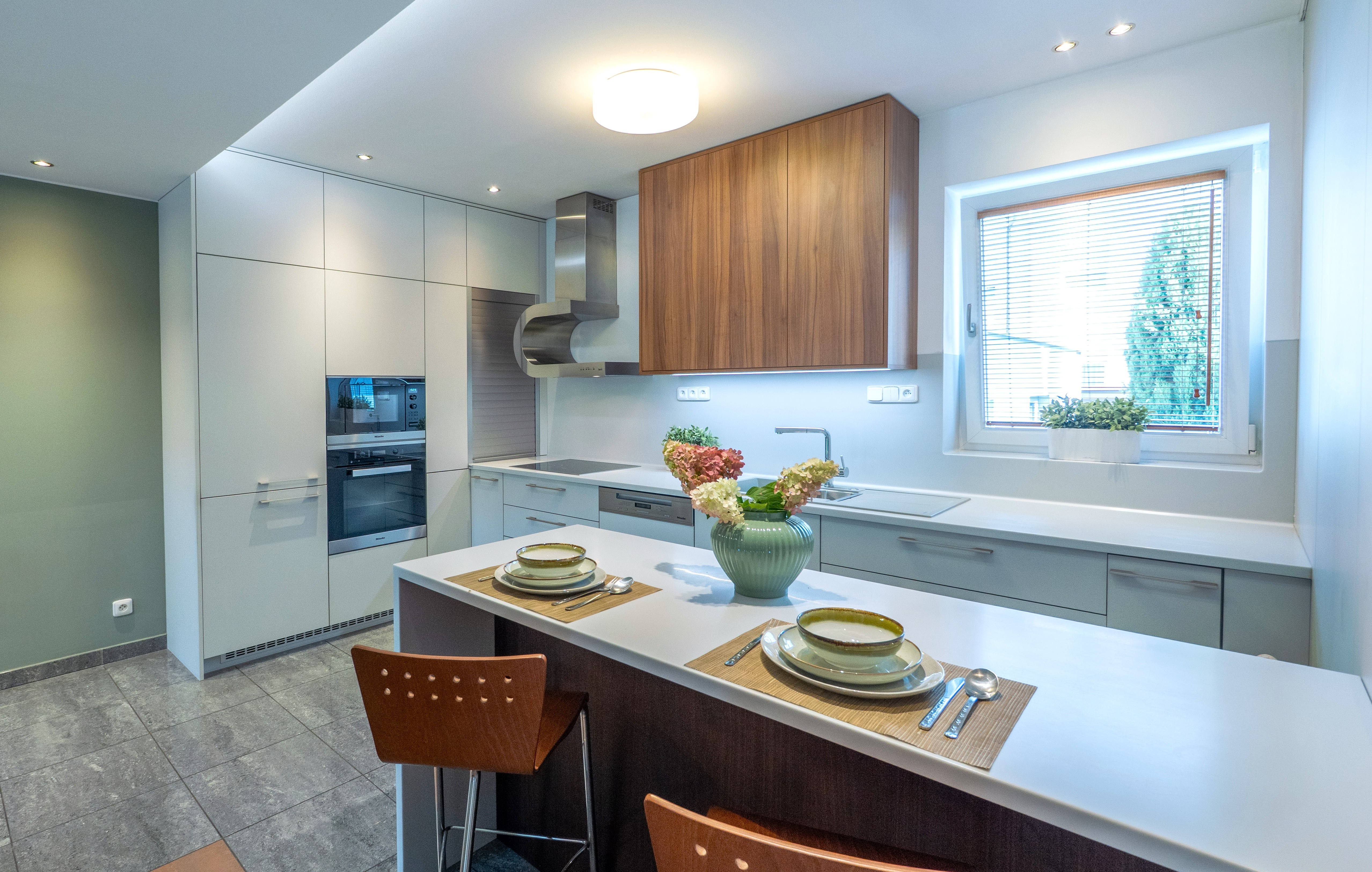 Exkluzívne na PREDAJ: Priestranný 4-podlažný rodinný dom (183 m2) v obľúbenej lokalite Ľudová štvrť, Pohronská ulica, Bratislava – Nové Mesto