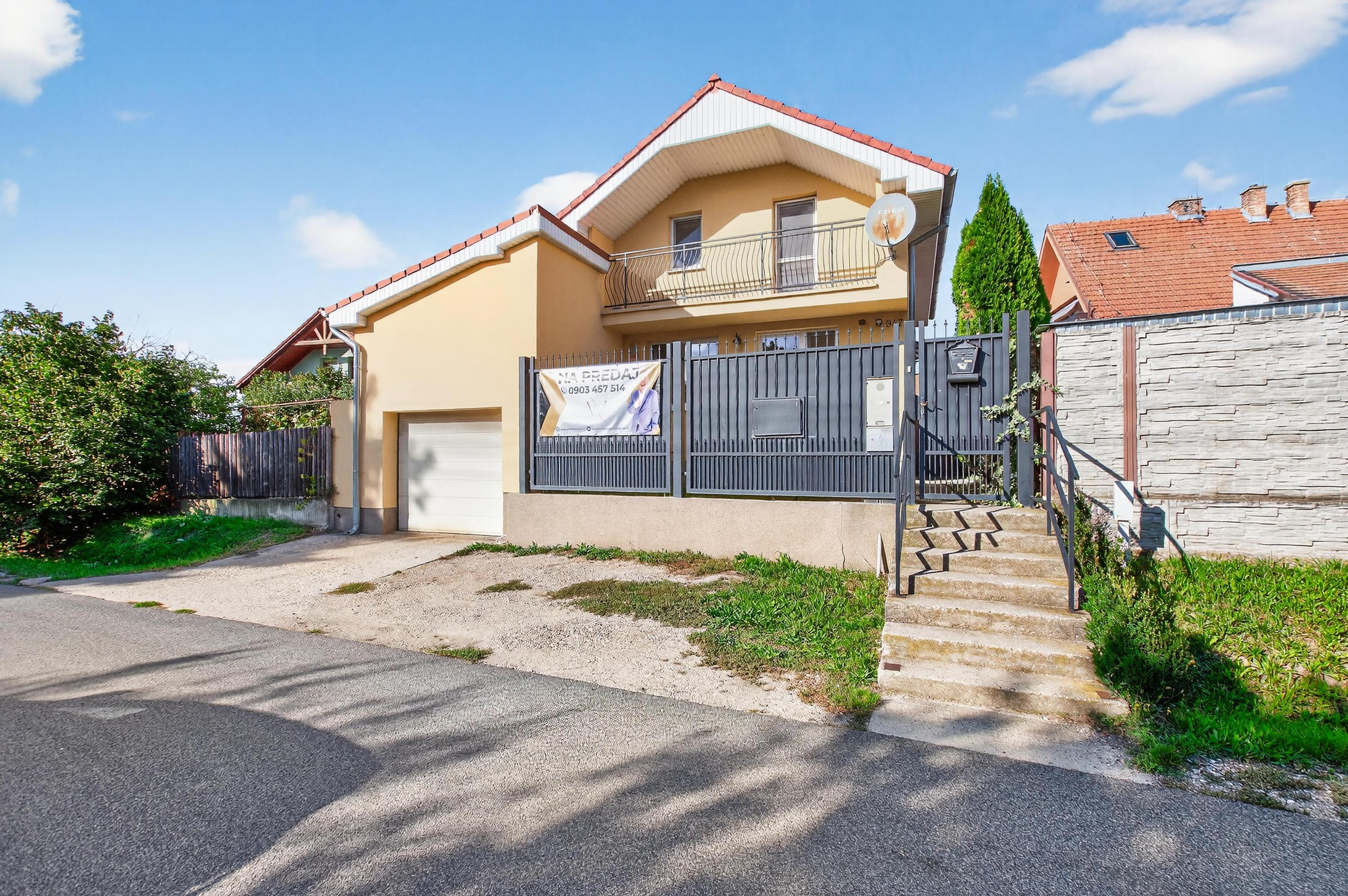 Na predaj 3-izbový rodinný dom s garážou v Kráľovej pri Senci