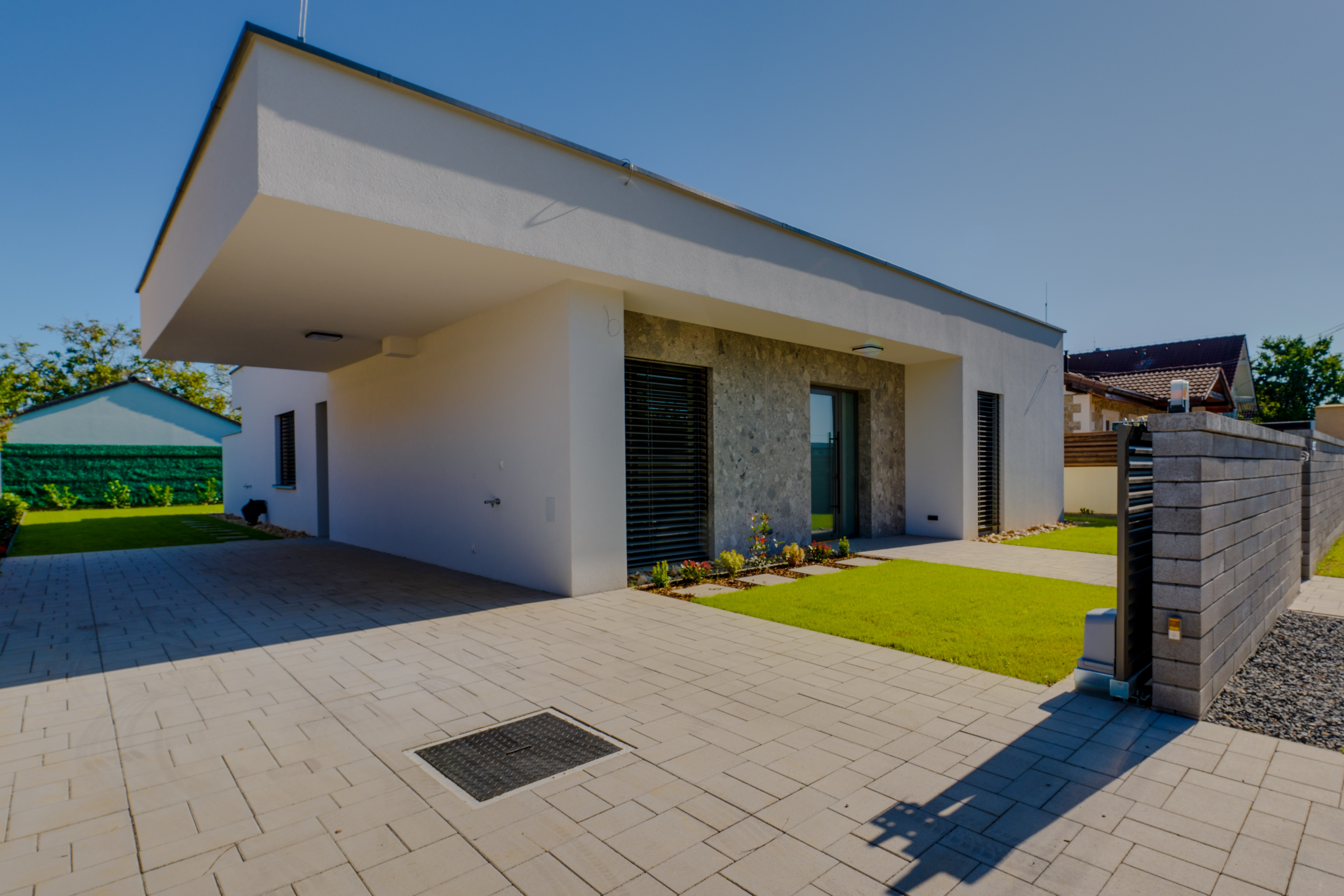 Tureň, okr. Senec – NA PREDAJ NOVOSTAVBA –  tehlový 4 izbový, samostatne stojací, nízkoenergetický rodinný dom