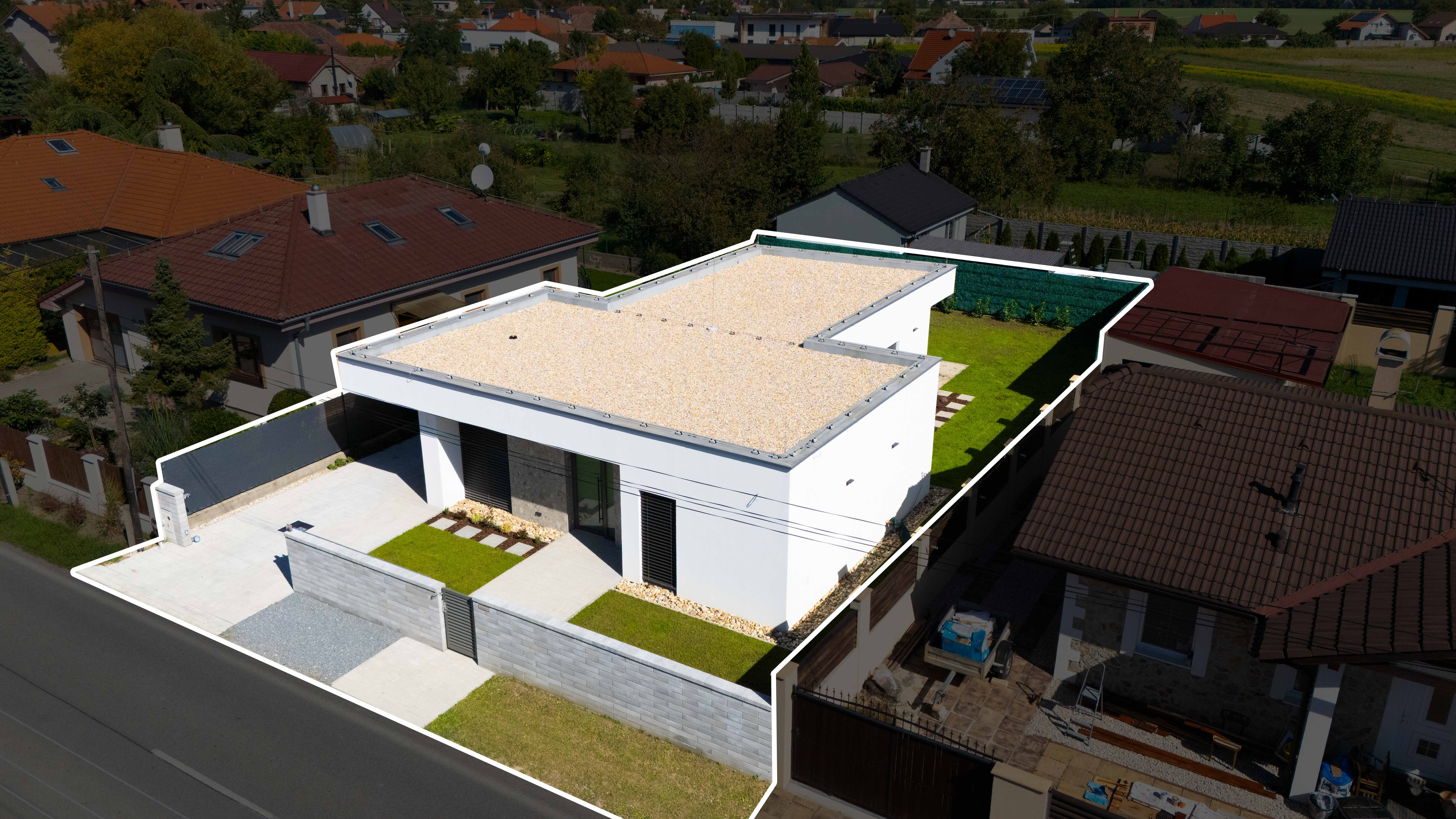 Tureň, okr. Senec – NA PREDAJ NOVOSTAVBA –  tehlový 4 izbový, samostatne stojací, nízkoenergetický rodinný dom