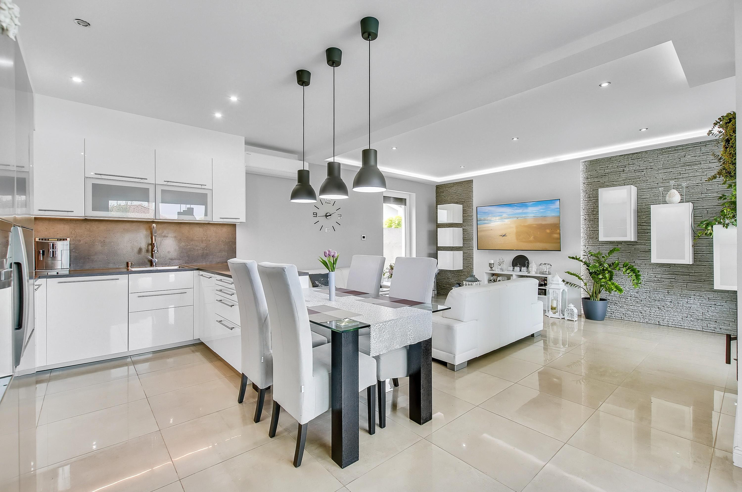 Na predaj krásny 4- izbový dom v Hrubej Borši