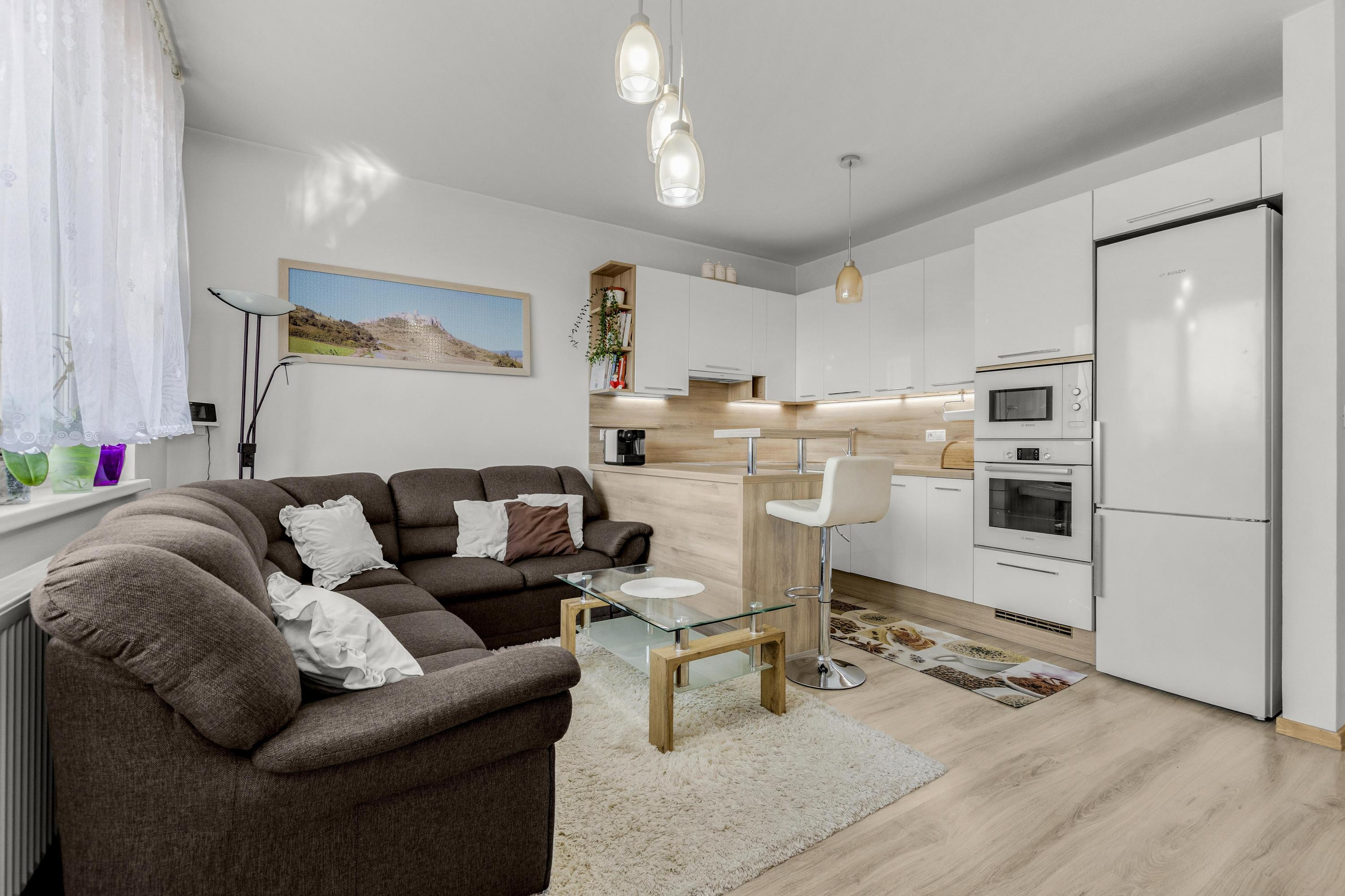 Slnečný 3-izbový byt s výhľadom na Karpaty v Slovenskom Grobe