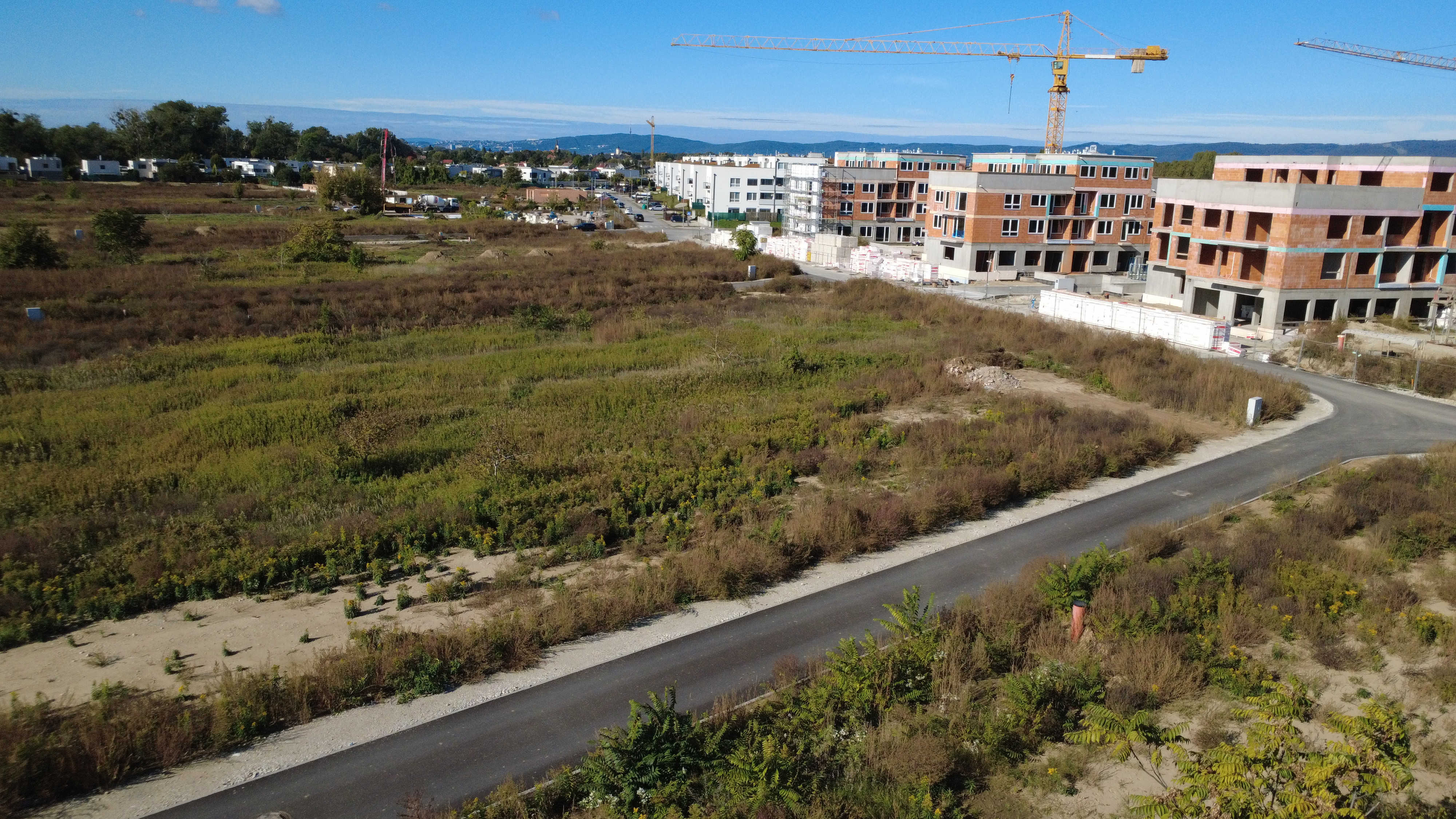 Exkluzívny stavebný pozemok 1 064 m² v Ivanke pri Dunaji na predaj