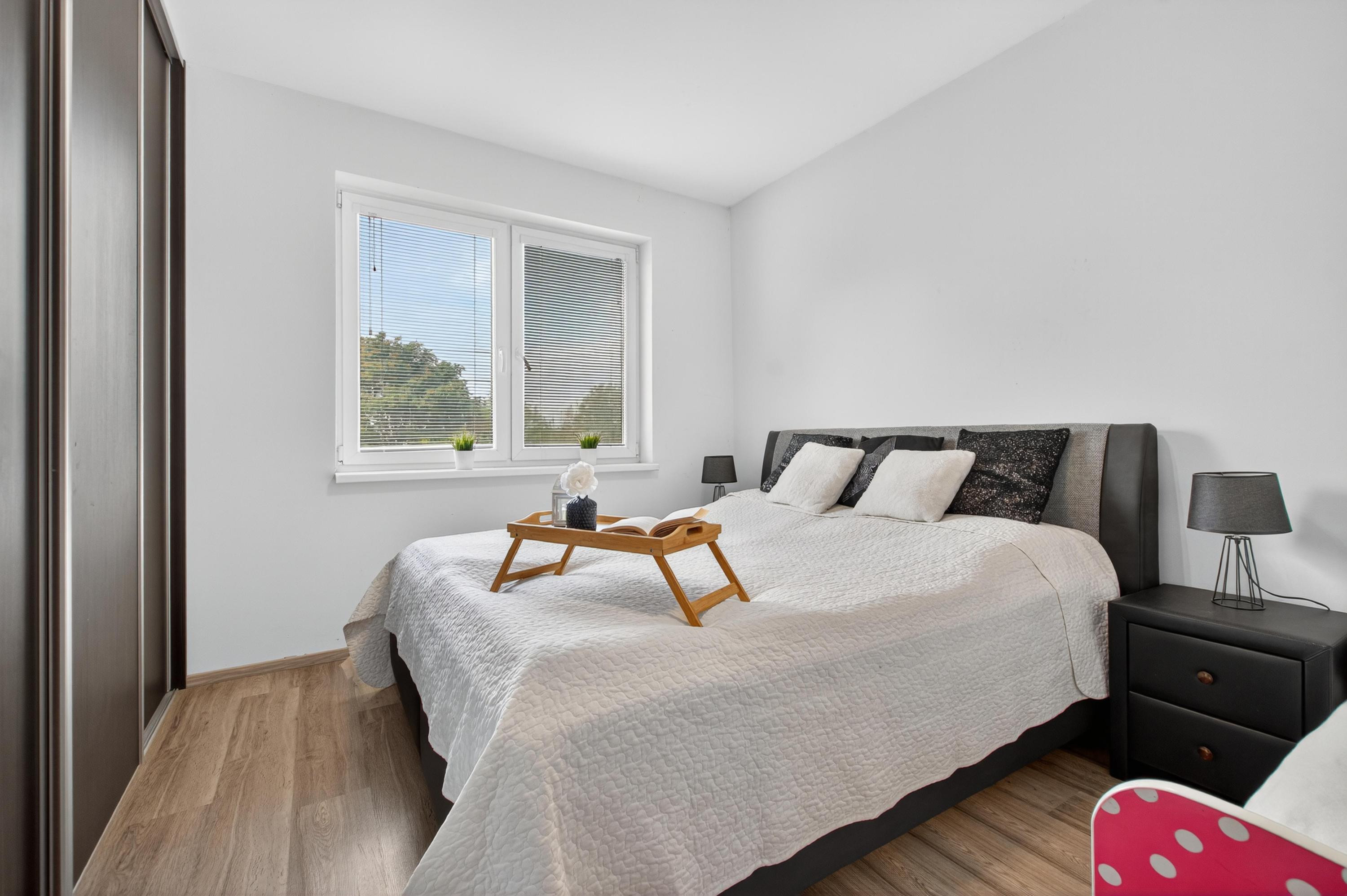 Jelka, okr. GA – NA PREDAJ NOVOSTAVBA – nízko nákladový 3 izbový byt s dvomi parkovacími státiami v projekte ILKA PARK