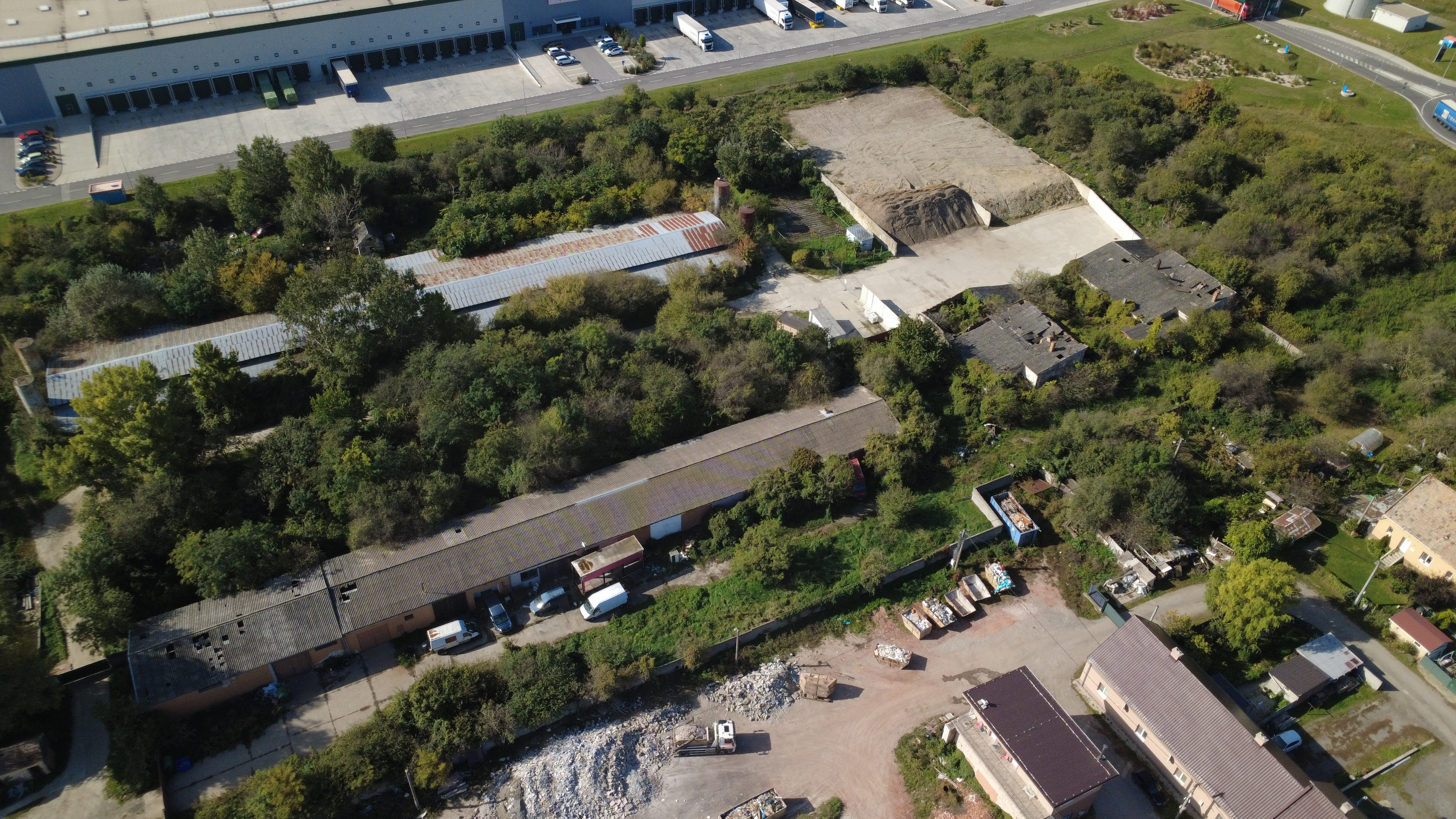 SENEC – NA PREDAJ výrobný a skladový objekt v komerčnej - priemyselnej zóne (časť Horný dvor)