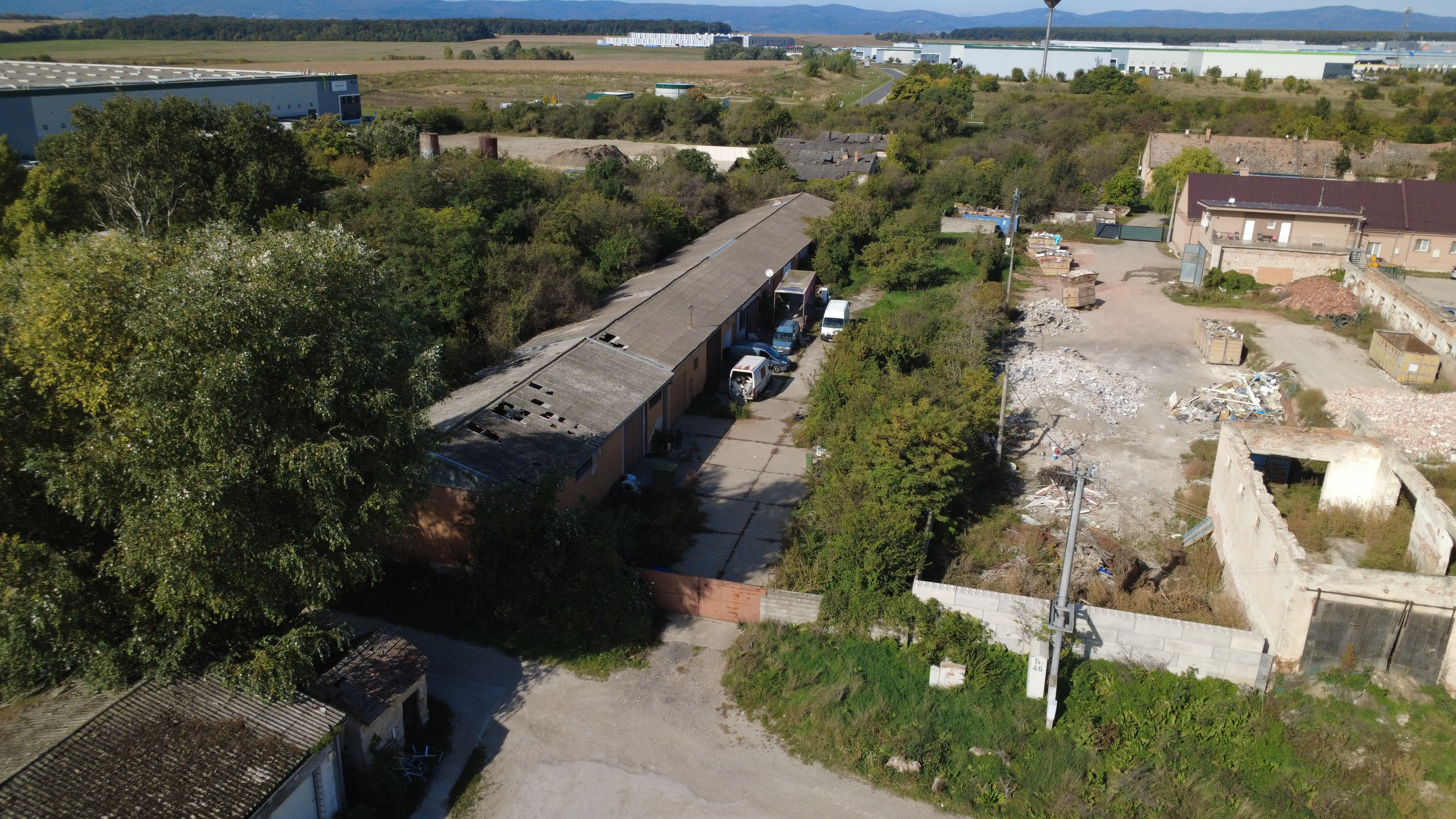 SENEC – NA PREDAJ výrobný a skladový objekt v komerčnej - priemyselnej zóne (časť Horný dvor)