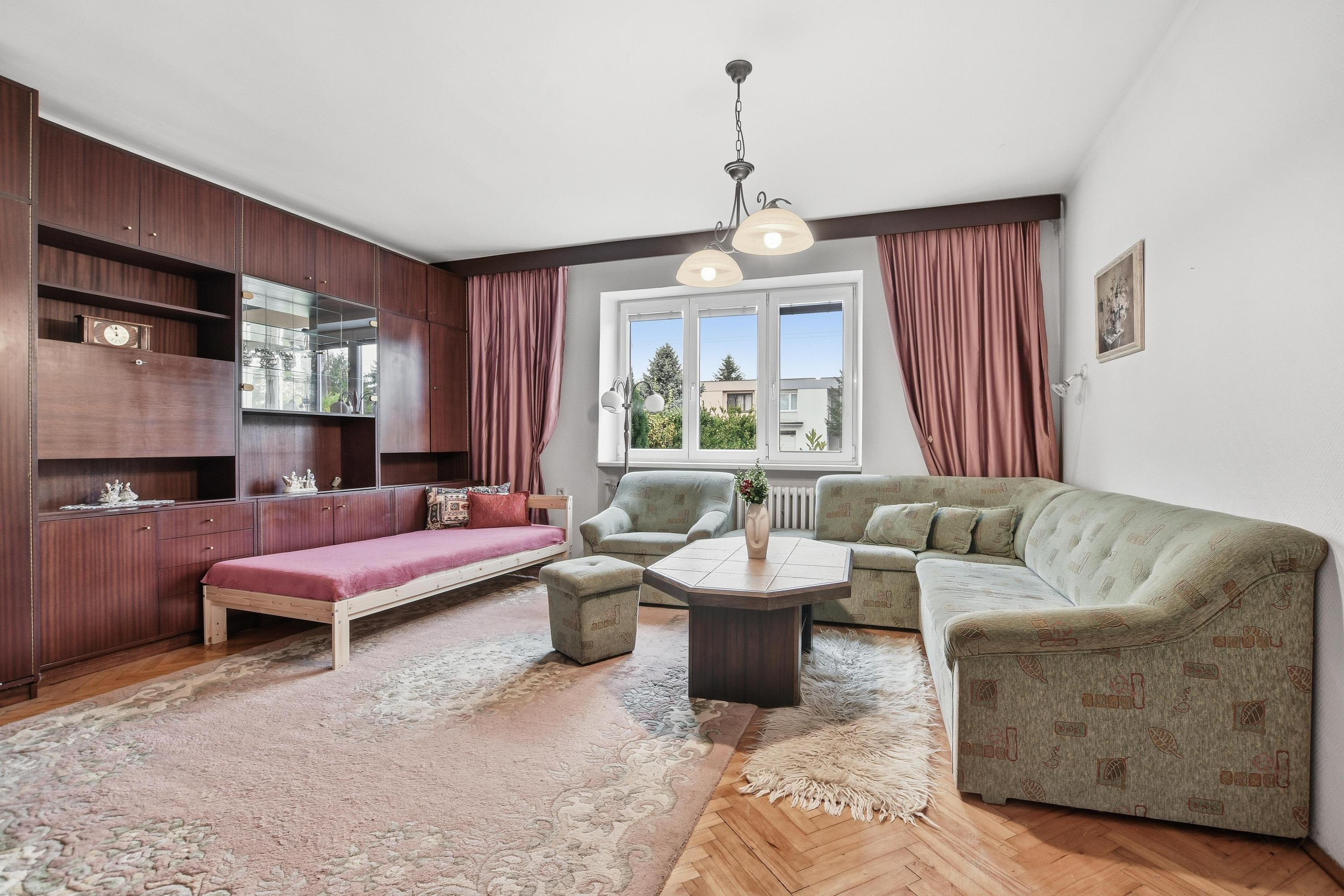 Na predaj 4 izbový rodinný dom v centre obce Tomášov