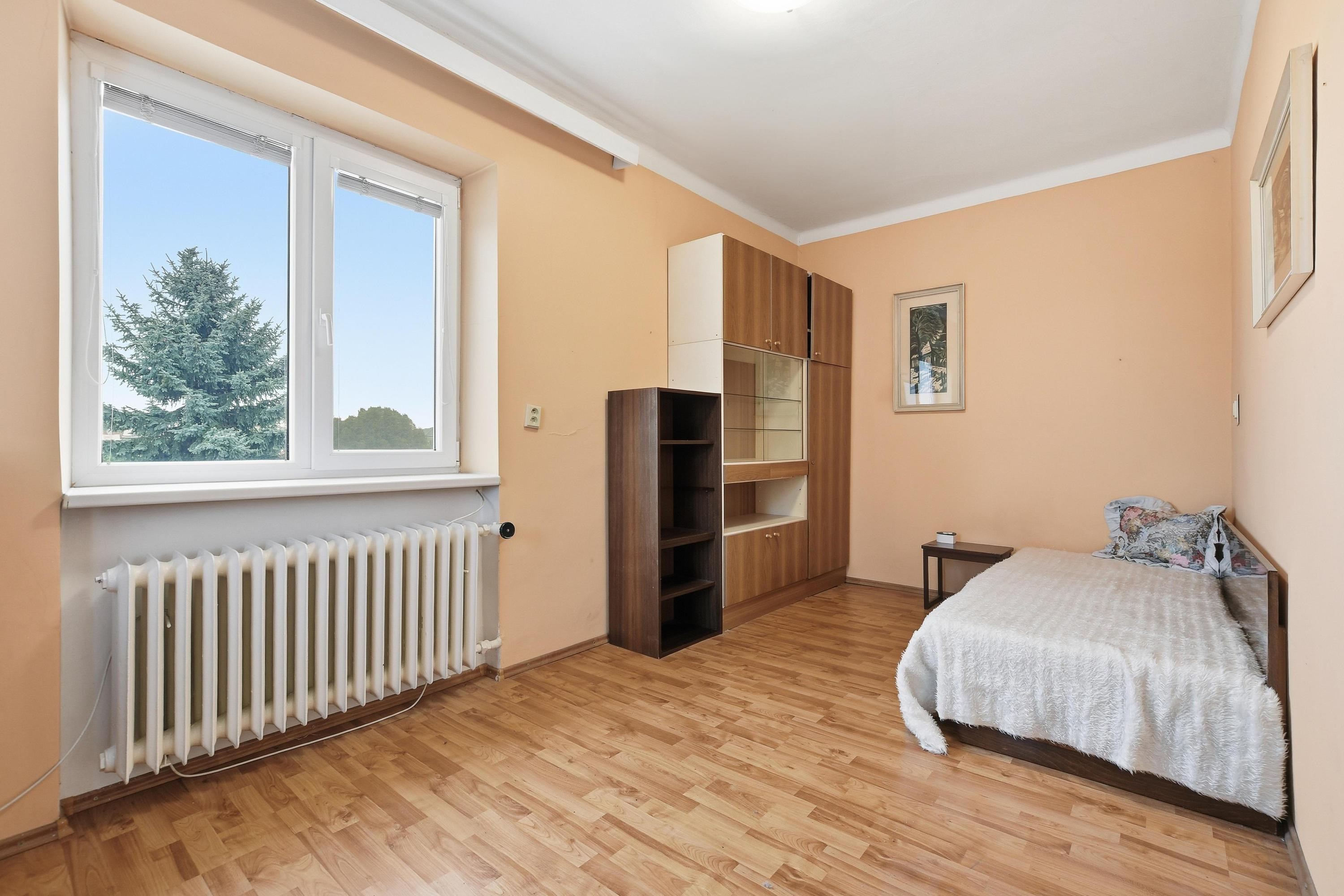 Na predaj 4 izbový rodinný dom v centre obce Tomášov