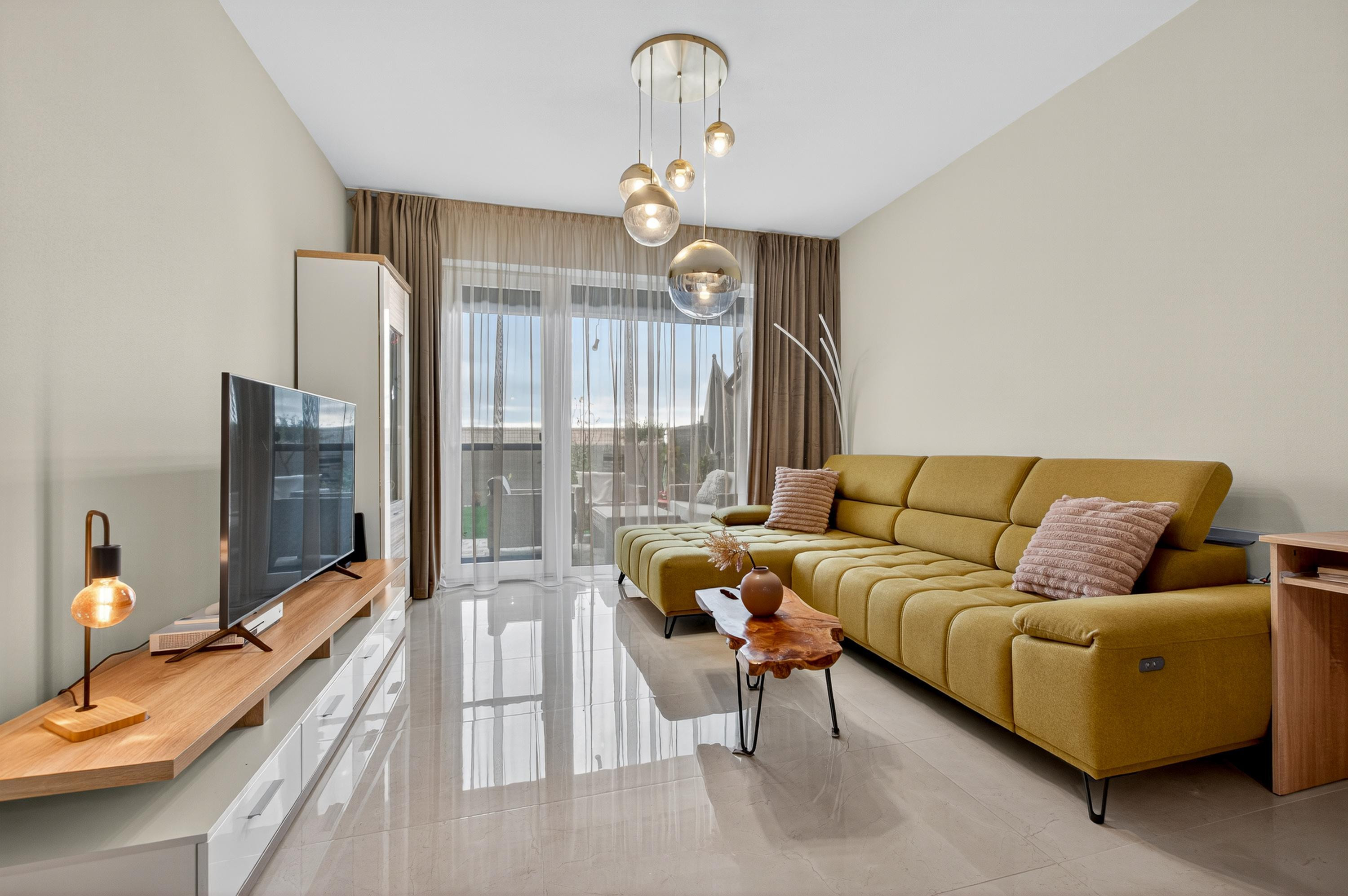 Na predaj 3-izbový byt so záhradkou a vlastným parkovacím miestom